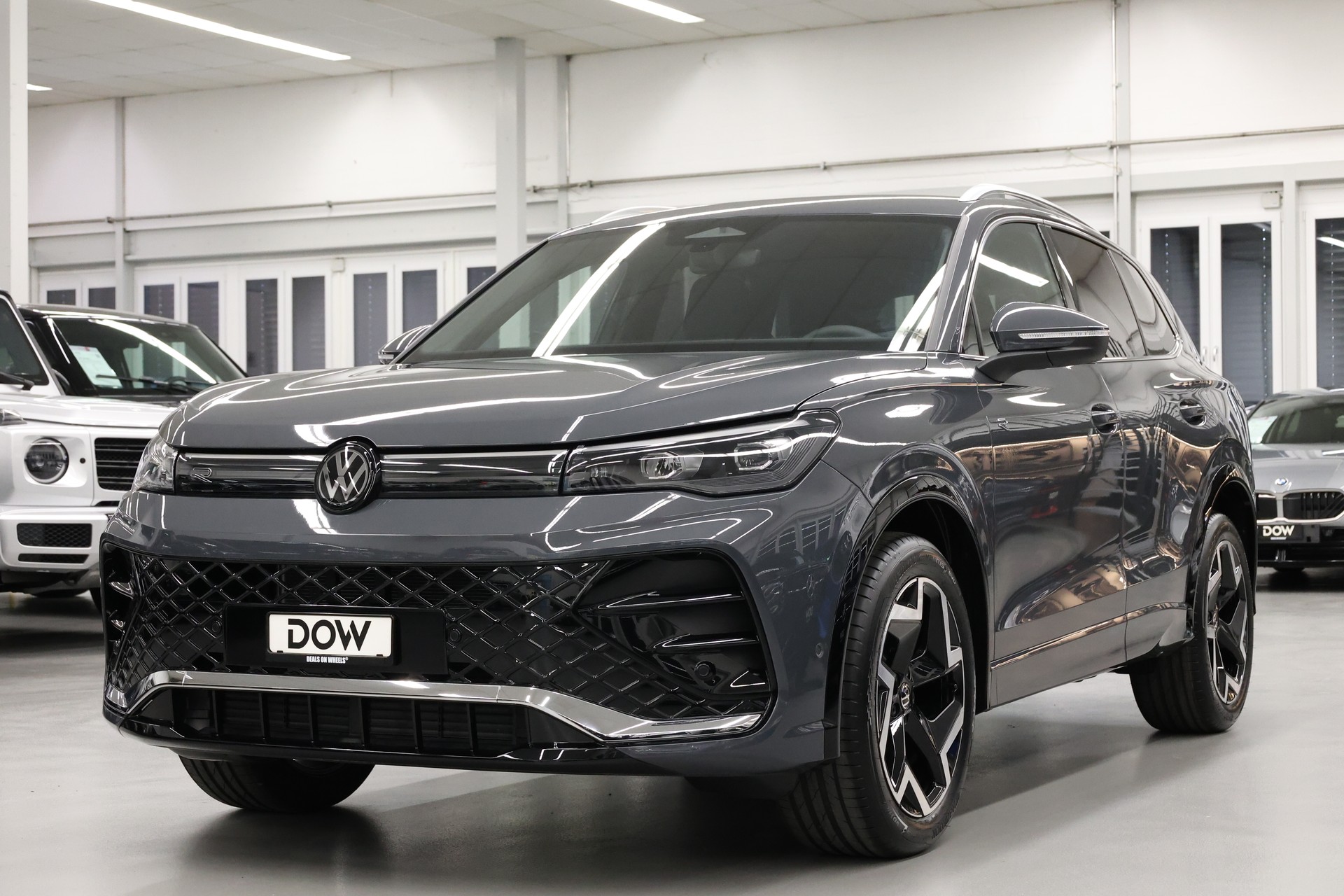 VW Tiguan 1.5 TSI R-Line DSG-showroom-element-3