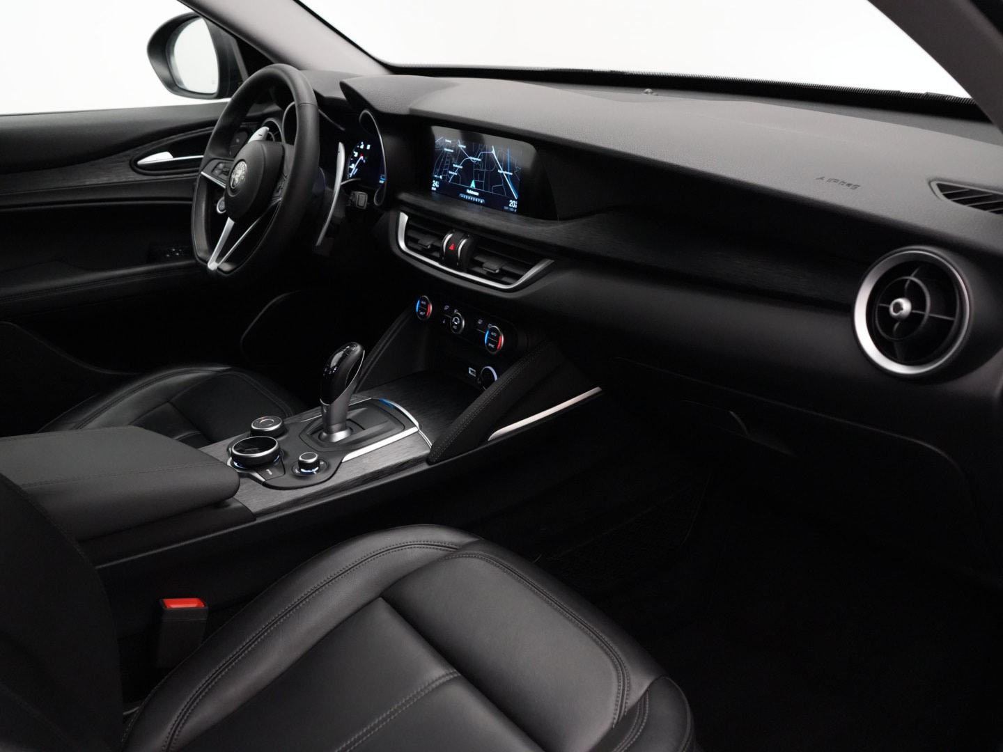 ALFA ROMEO Stelvio 2.0 Q4 280 Super-image-12