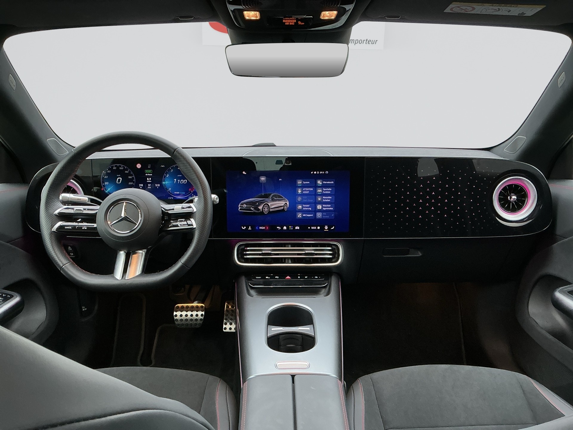 MERCEDES-BENZ CLA 180 AMG Line-image-16