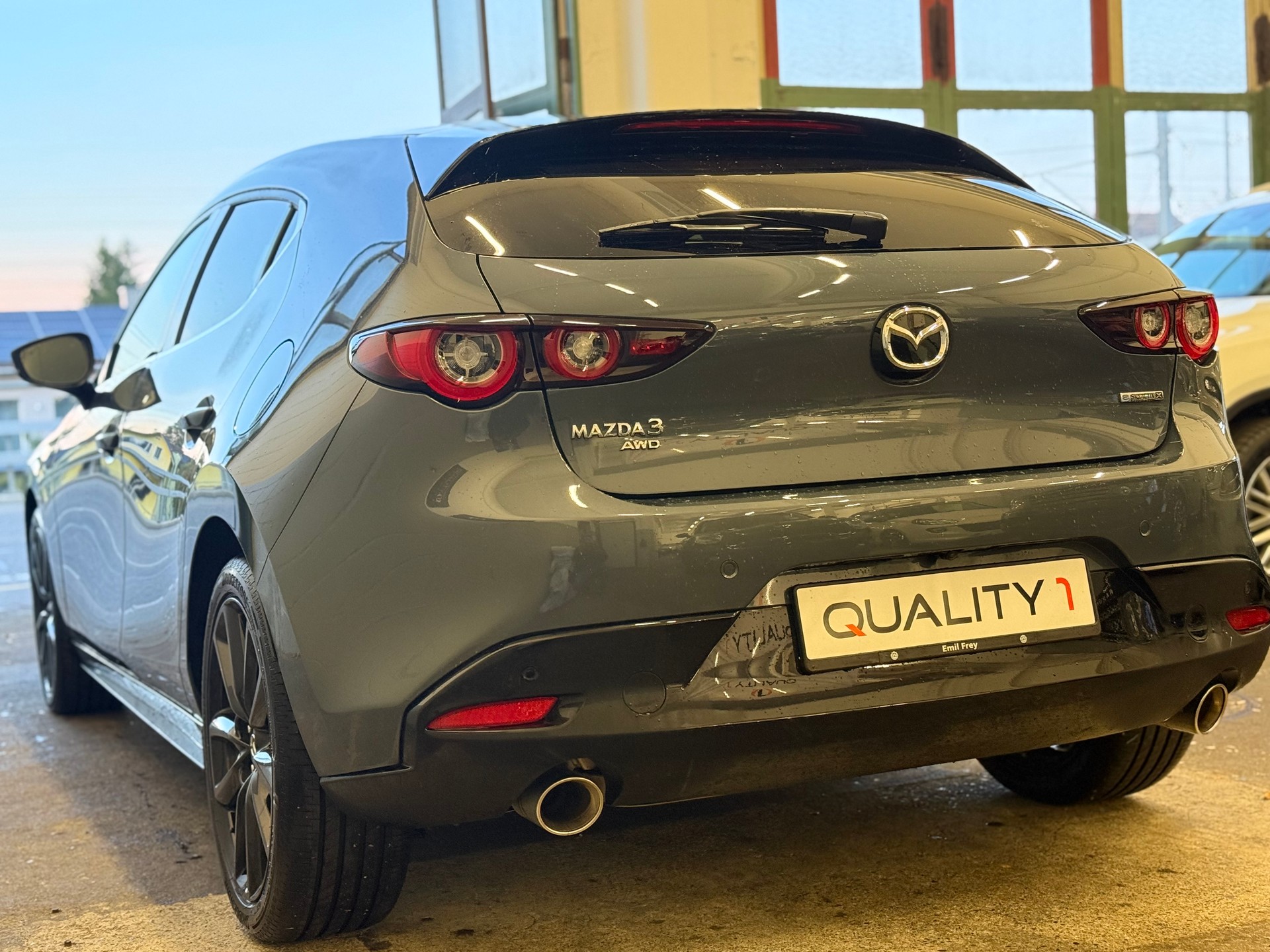 MAZDA 3 Hatchback SKYACTIV-X MHybrid 186 Homura AWD Automat-image-3