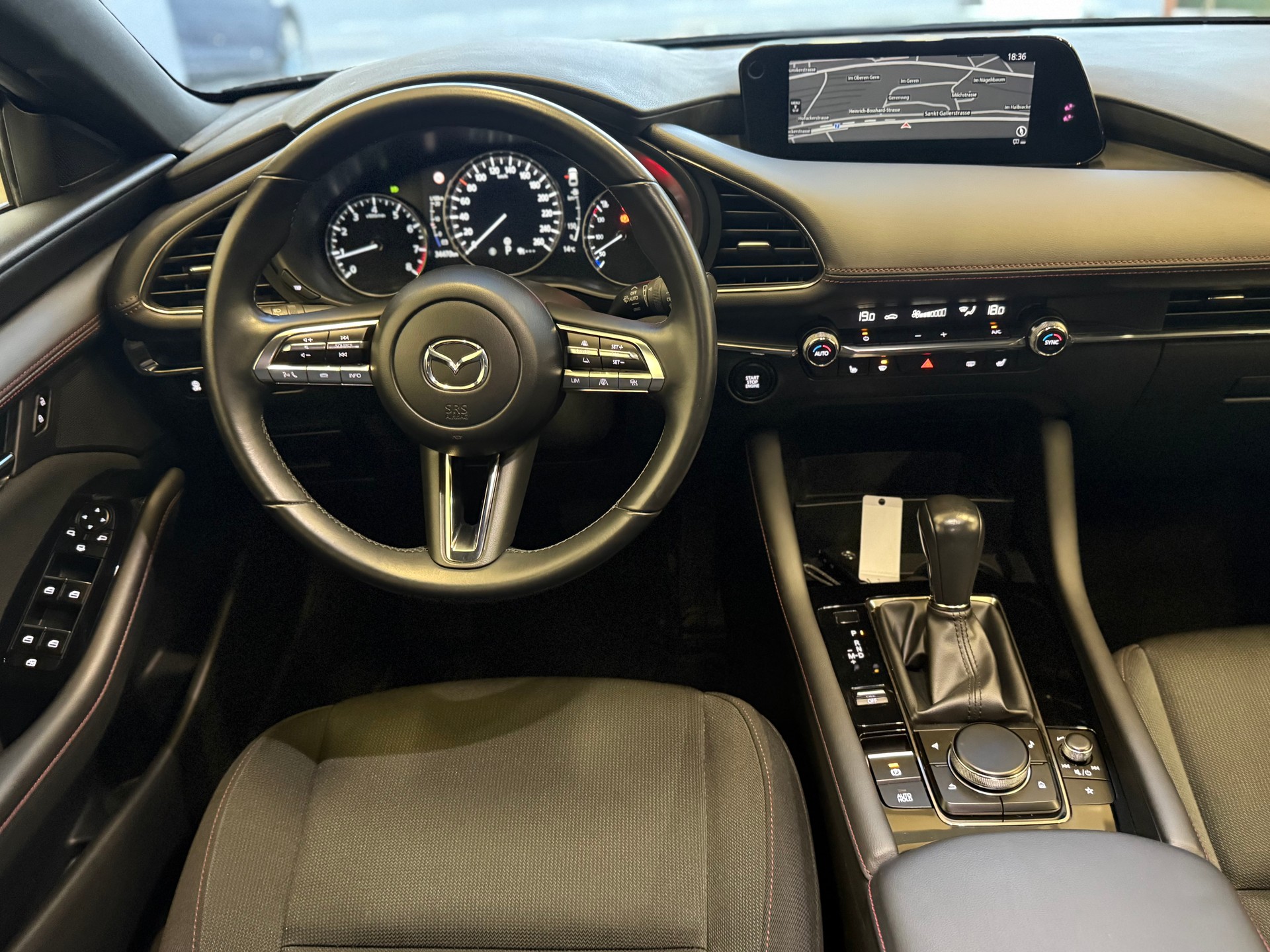 MAZDA 3 Hatchback SKYACTIV-X MHybrid 186 Homura AWD Automat-image-6