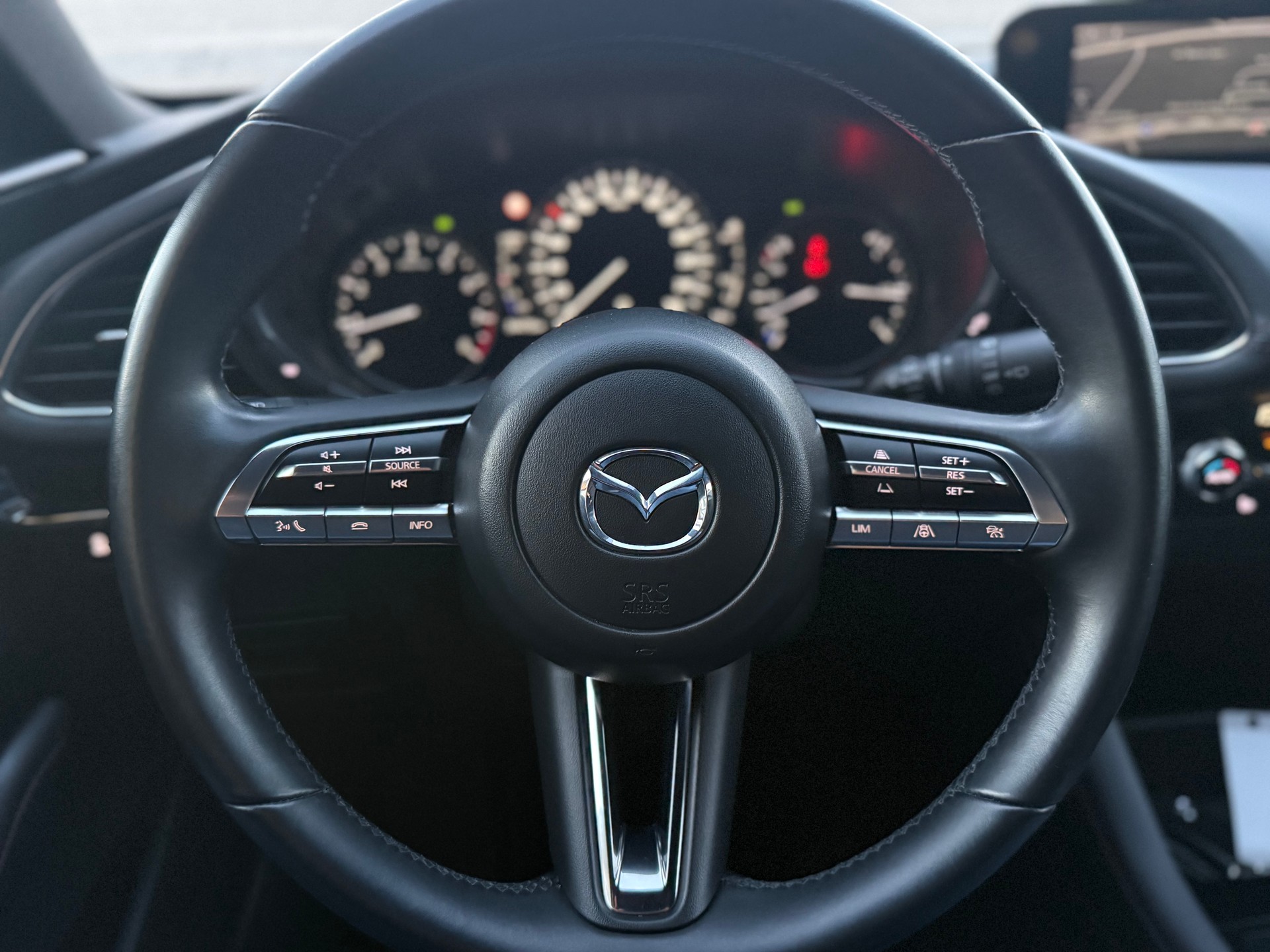 MAZDA 3 Hatchback SKYACTIV-X MHybrid 186 Homura AWD Automat-image-13