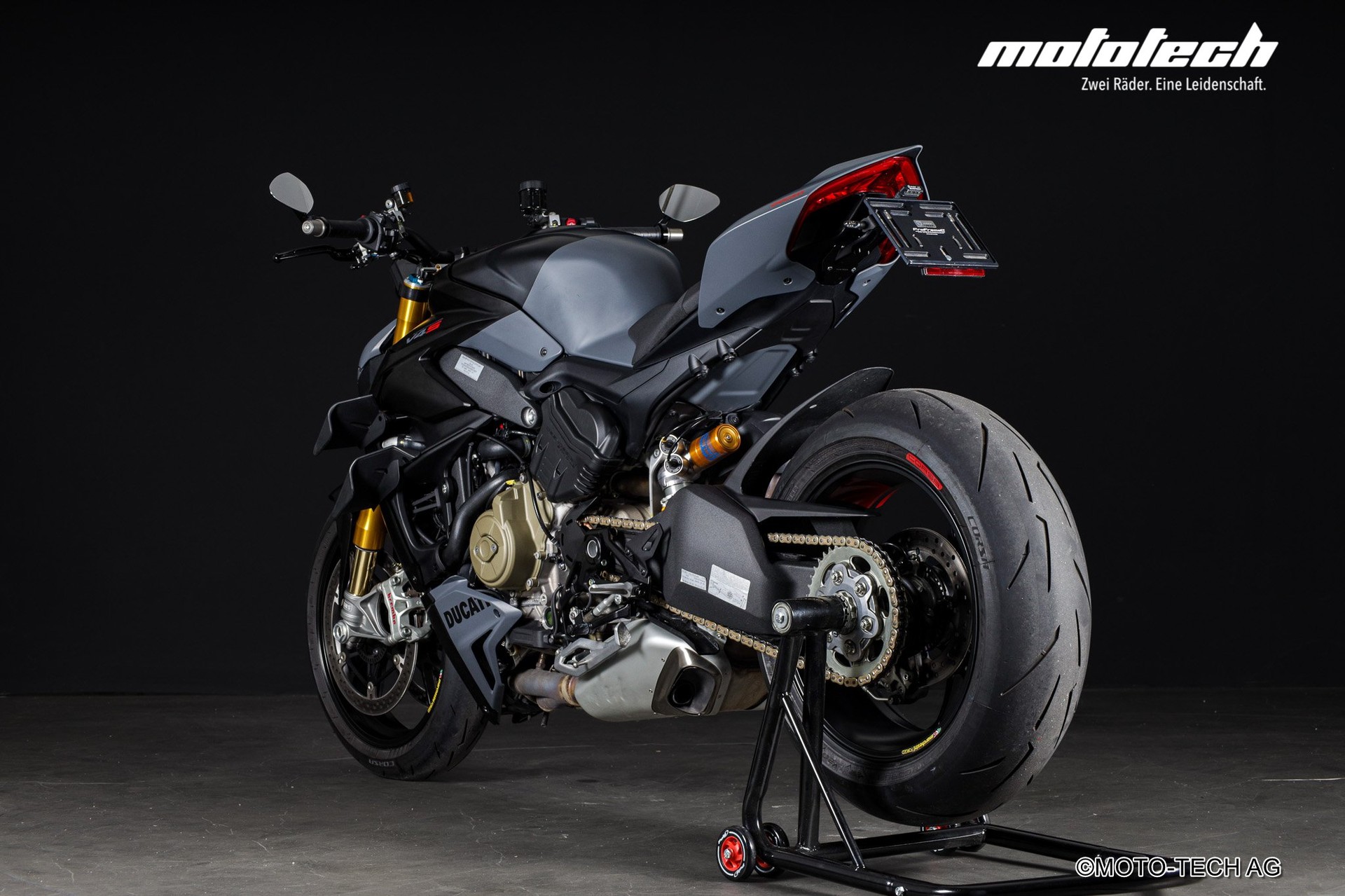 DUCATI Streetfighter V4 S-showroom-element-3