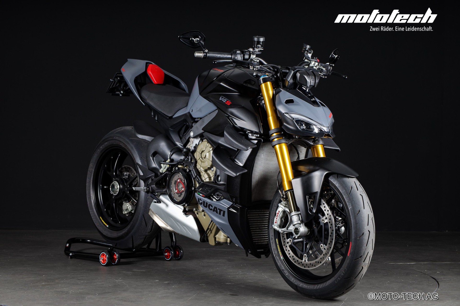 DUCATI Streetfighter V4 S