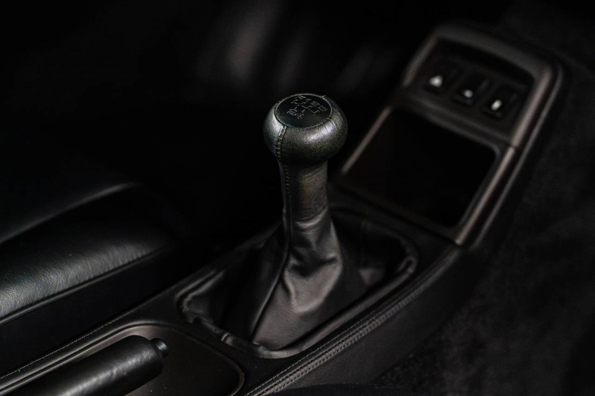 PORSCHE 911 Turbo Coupé-image-27