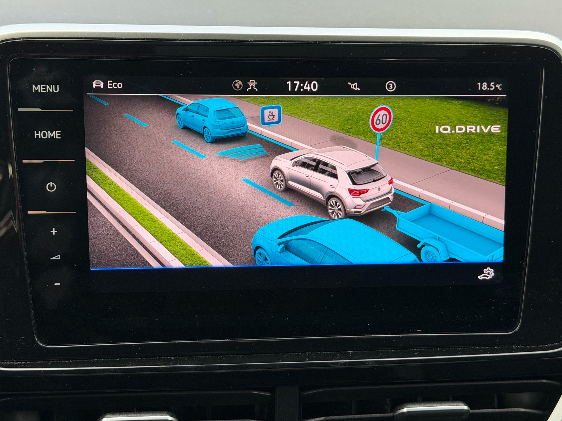 VW T-Roc 2.0 TSI R-Line DSG 4Motion-image-24