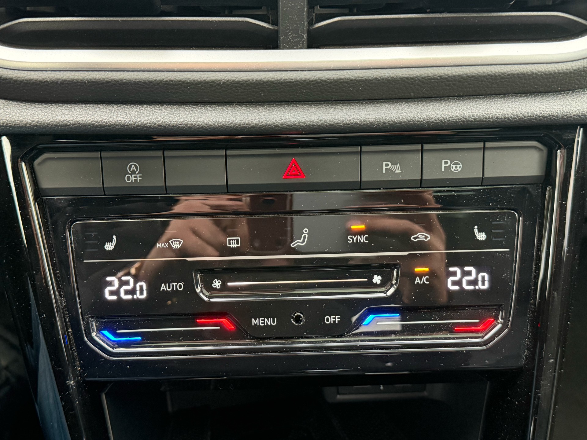 VW T-Roc 2.0 TSI R-Line DSG 4Motion-image-16