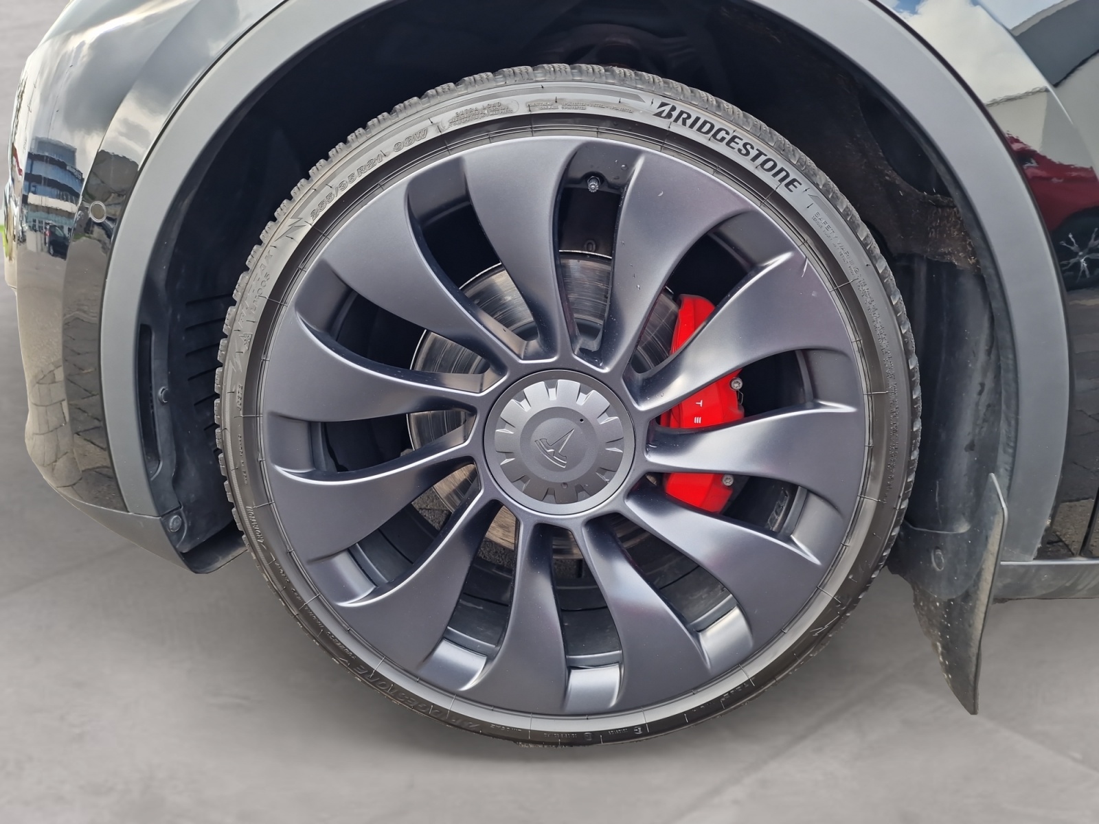 TESLA Model Y Performance-image-8