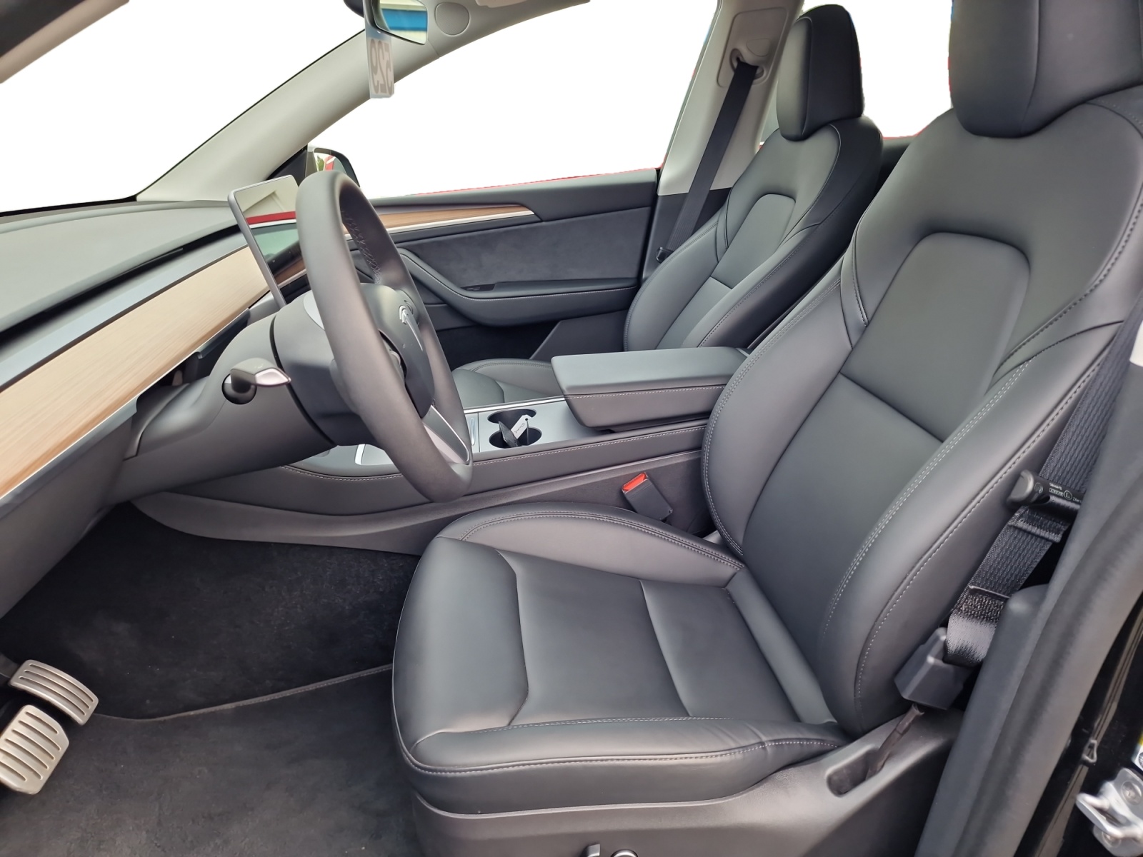 TESLA Model Y Performance-image-12