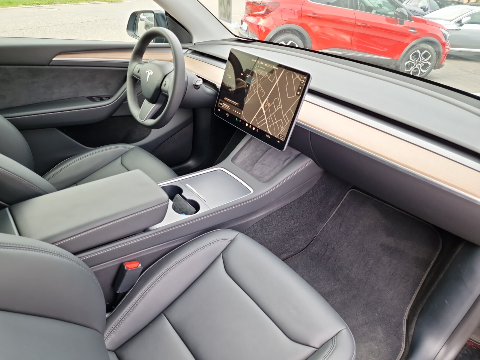 TESLA Model Y Performance-image-13
