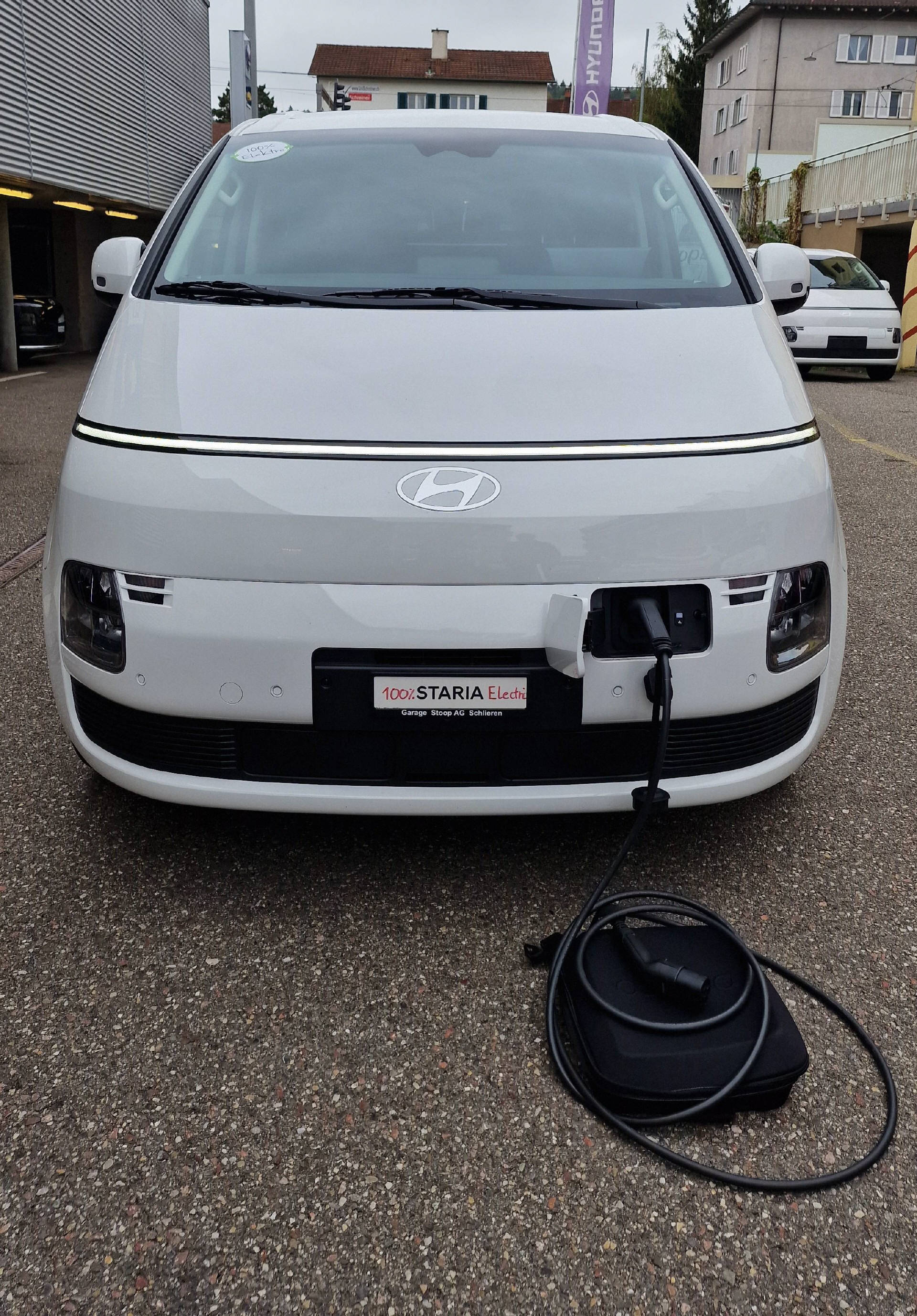HYUNDAI Staria Cargo 84 kWh Amplia-image-9