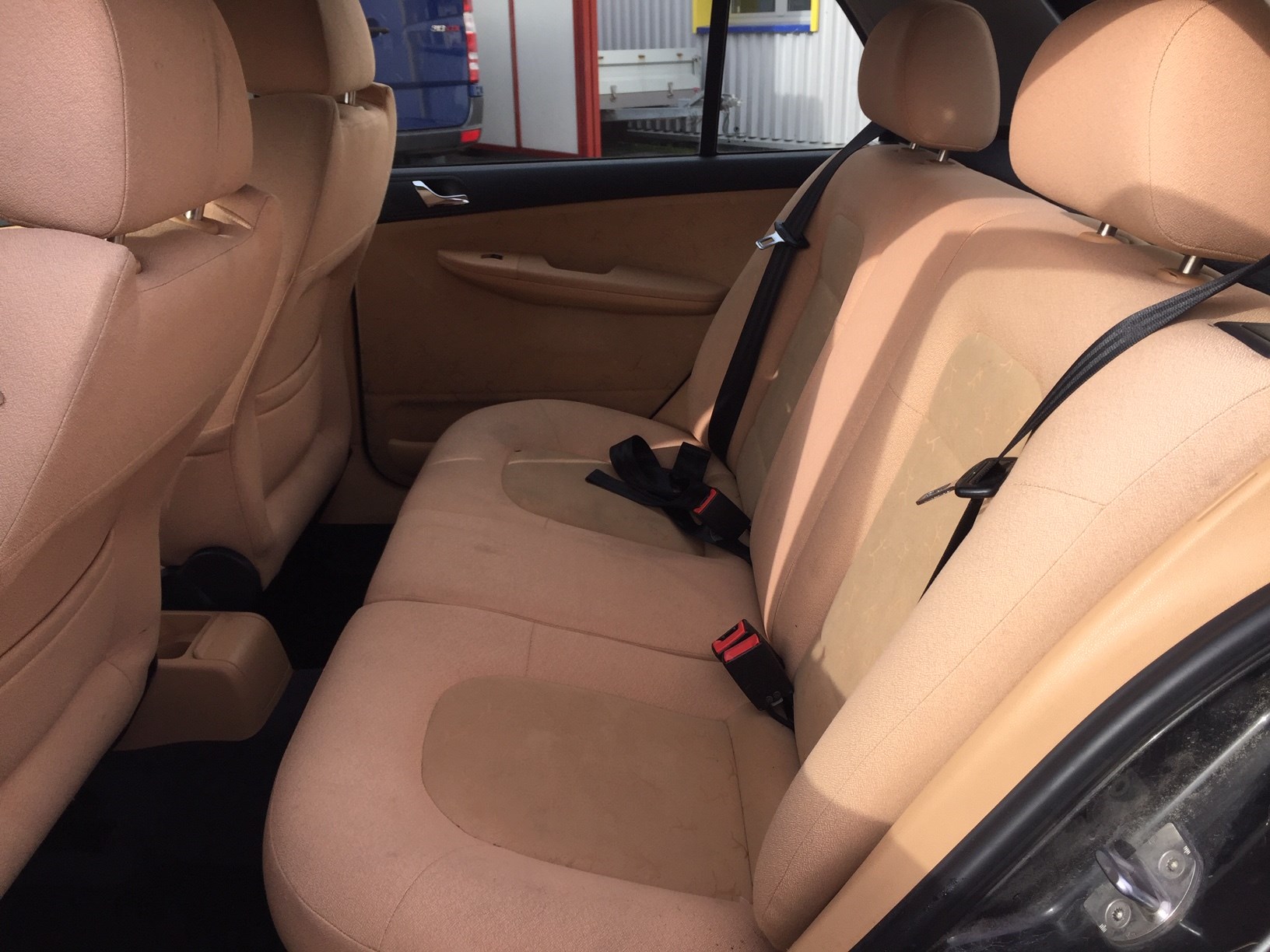 SKODA Fabia 2.0 Elegance-image-6