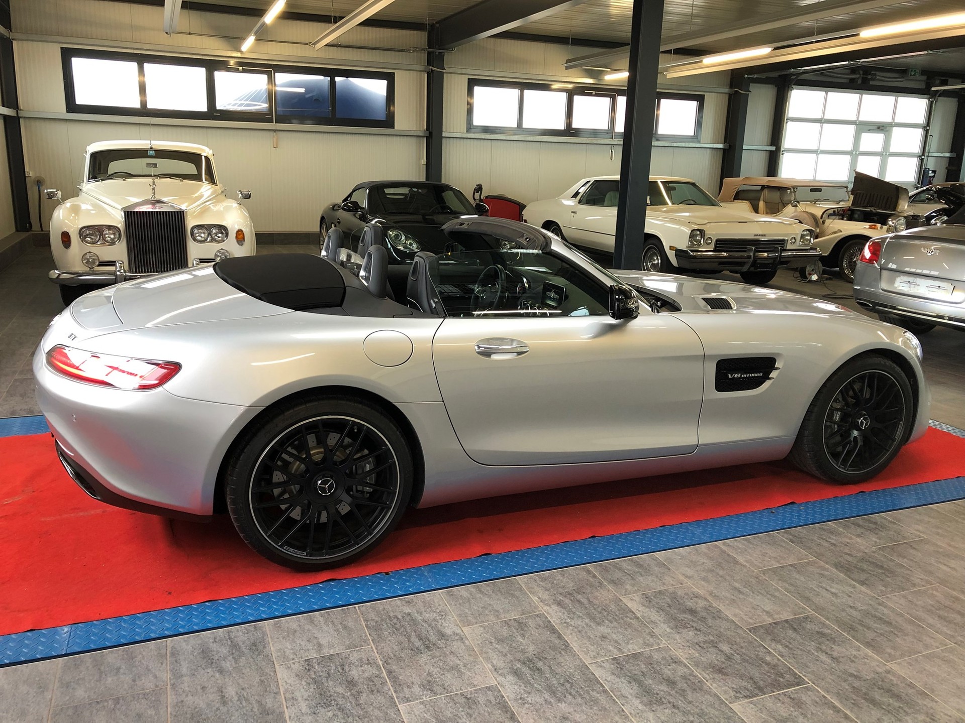 MERCEDES-BENZ AMG GT Roadster Speedshift DCT-image-9