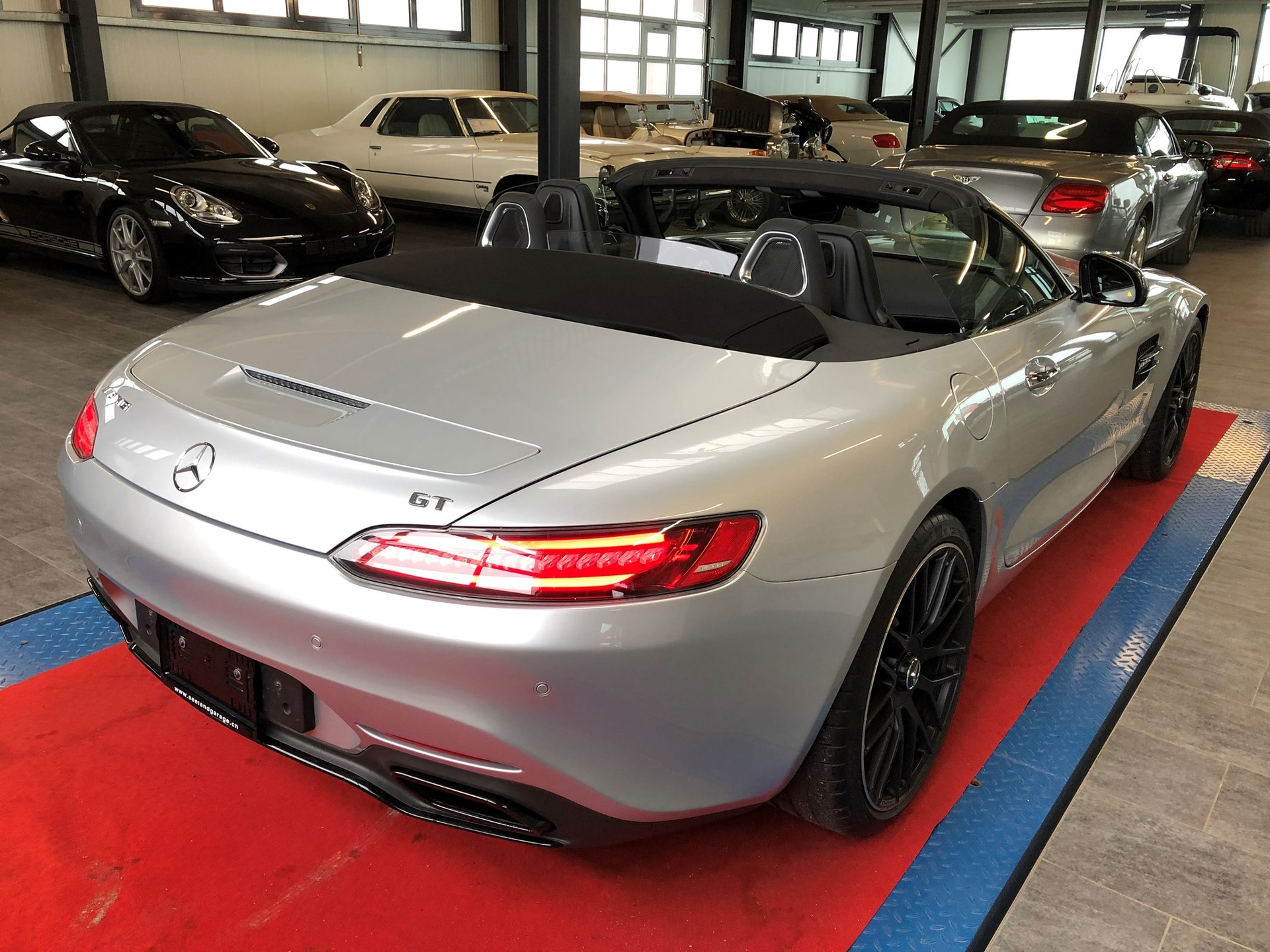 MERCEDES-BENZ AMG GT Roadster Speedshift DCT-image-8