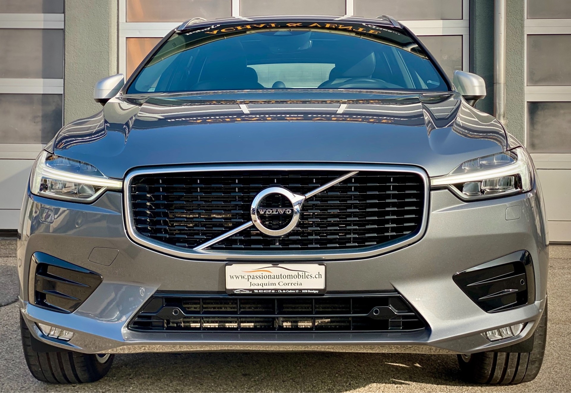 VOLVO XC60 T5 AWD R-Design Geartronic - Véhicule Suisse (CH)-image-1