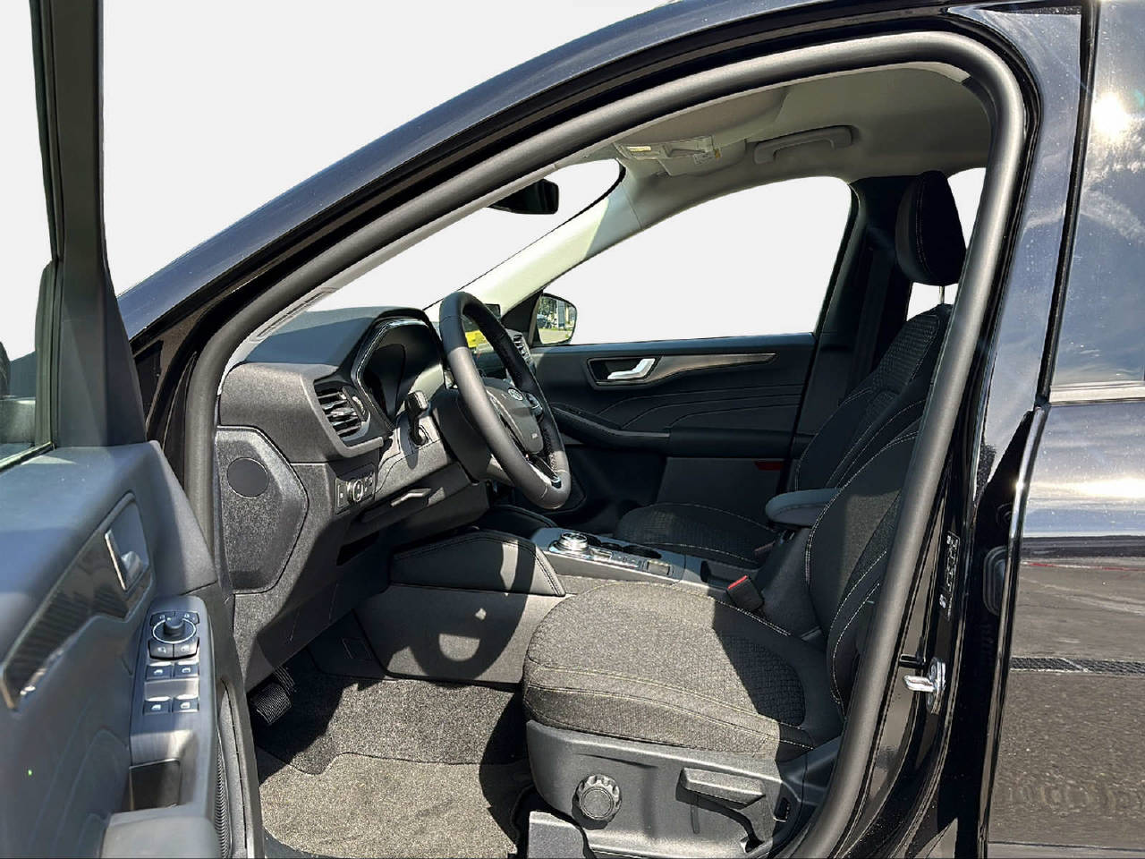 FORD Kuga 2.5 Plug-in Hybrid Titanium-image-8