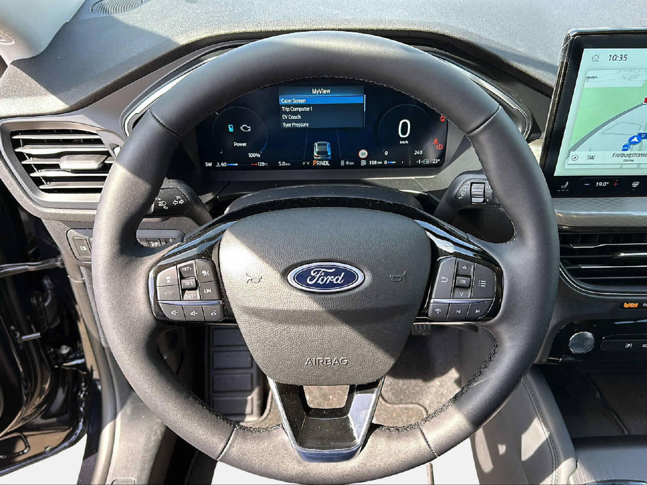 FORD Kuga 2.5 Plug-in Hybrid Titanium-image-10