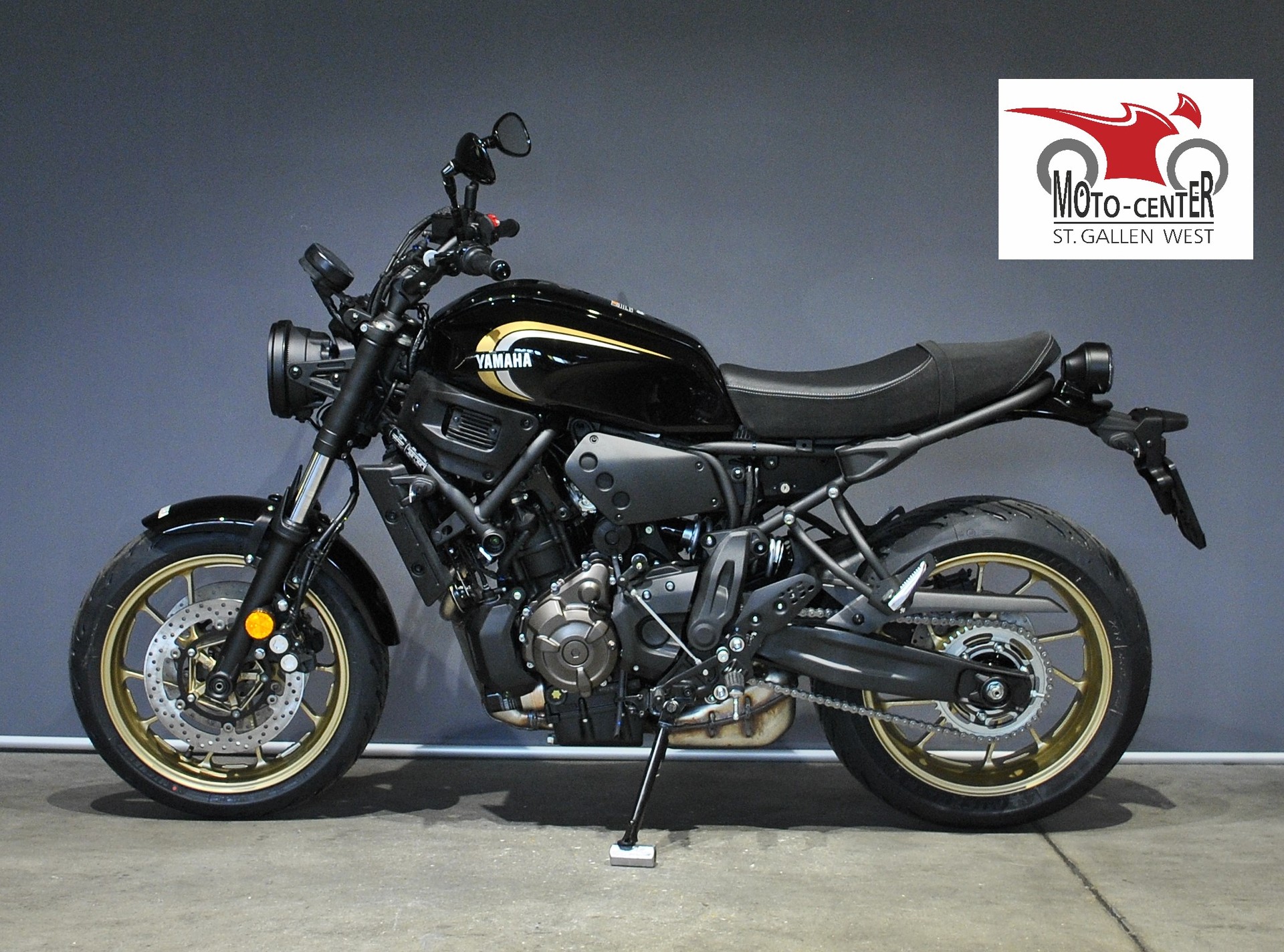 YAMAHA XSR 700-showroom-element-2