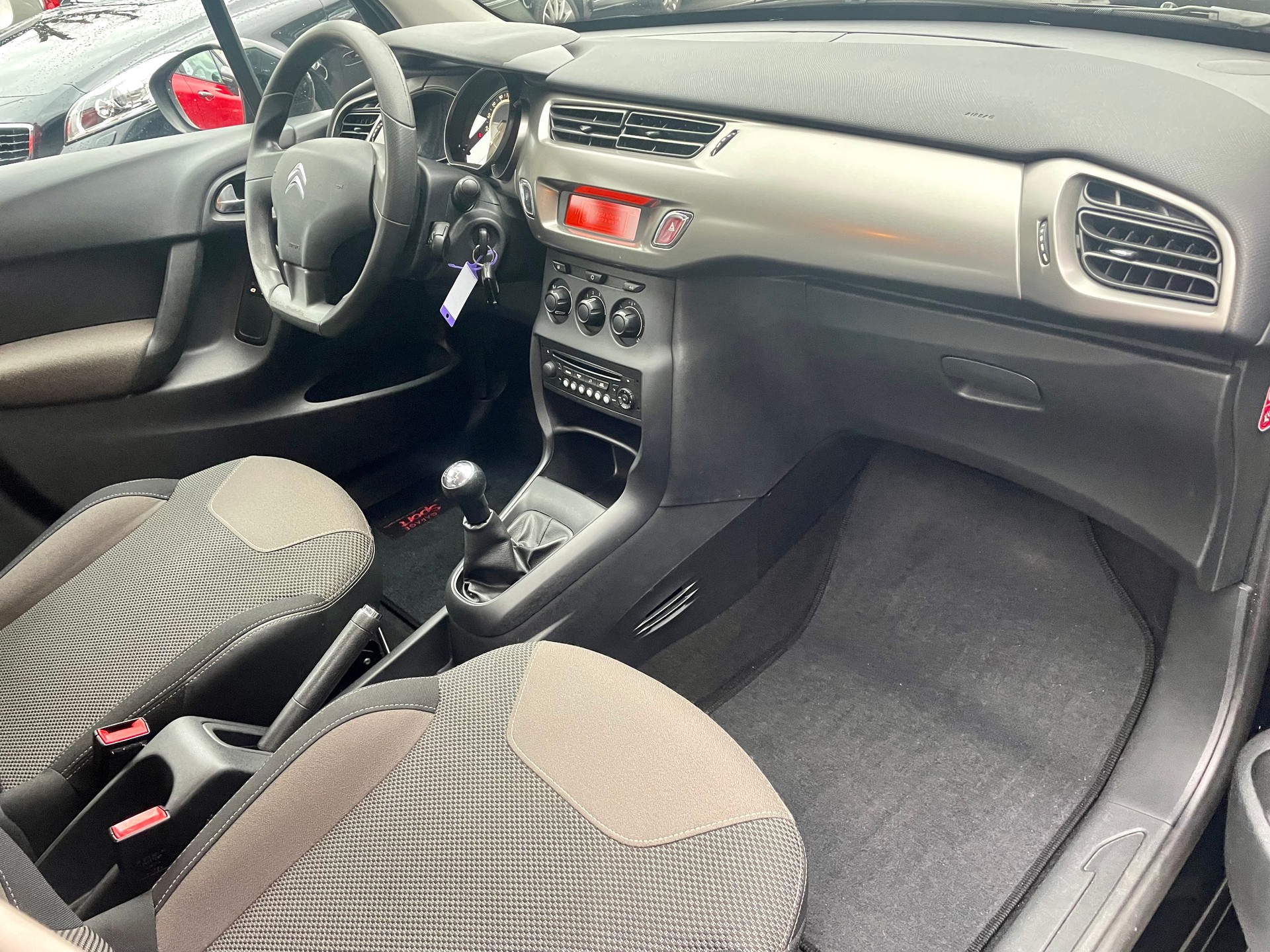 CITROEN C3 1.2i Séduction-image-10