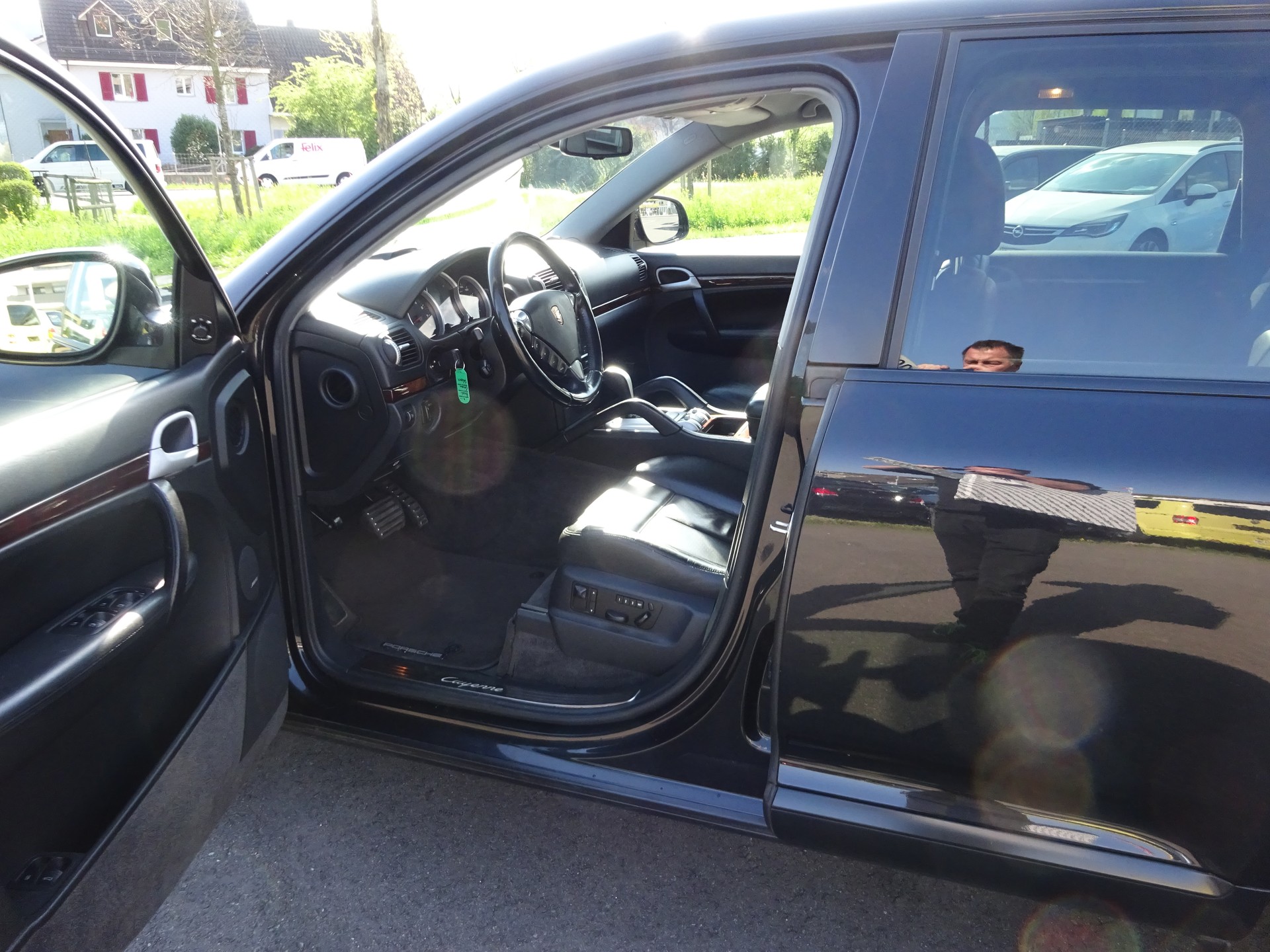 PORSCHE Cayenne S-image-9