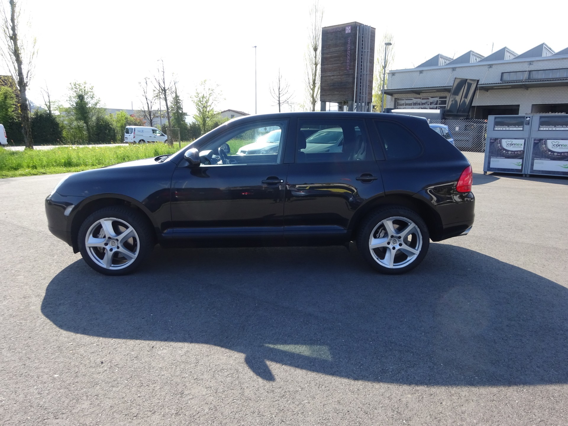PORSCHE Cayenne S-image-11