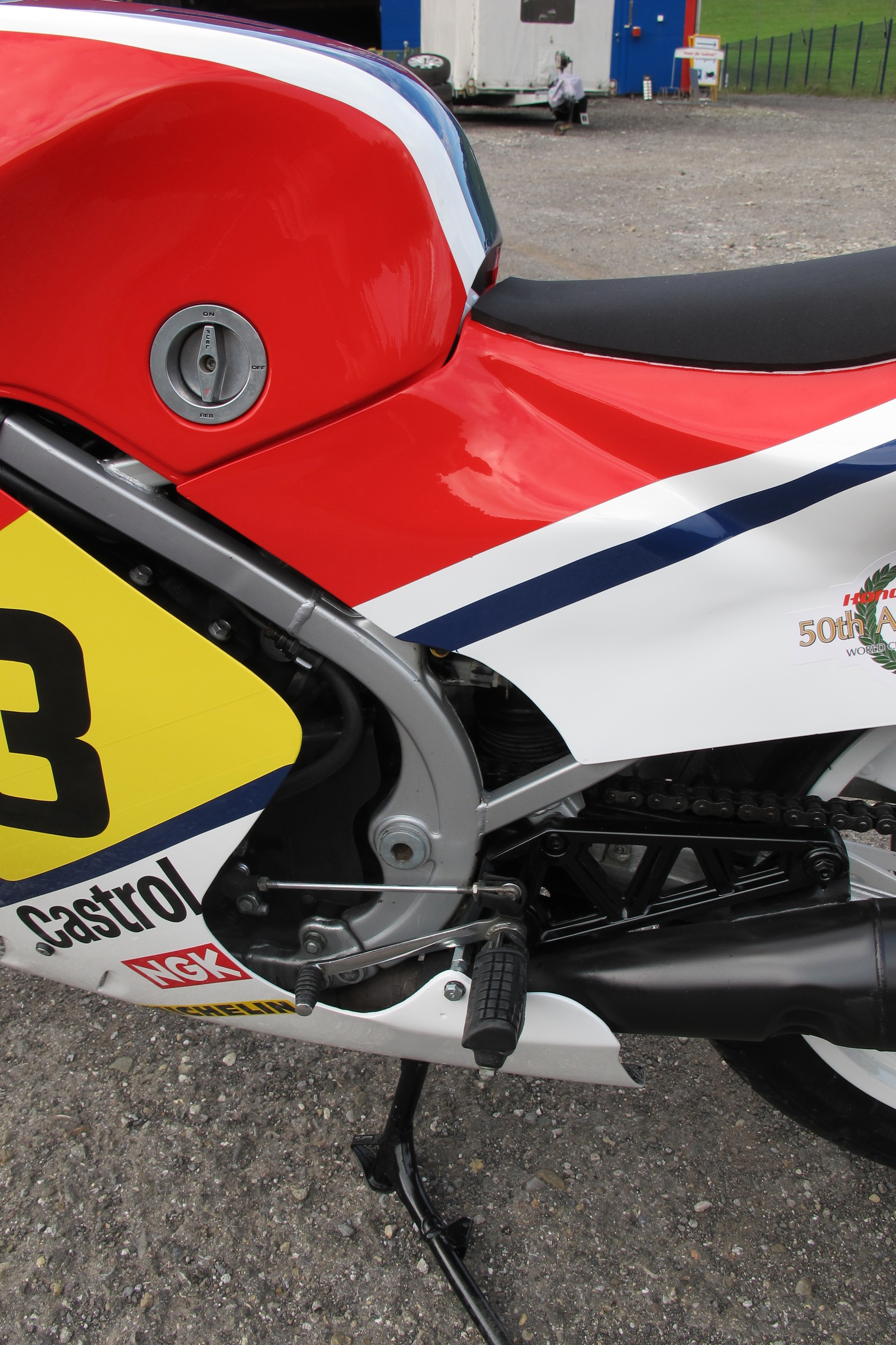 HONDA VF 500 F-image-3