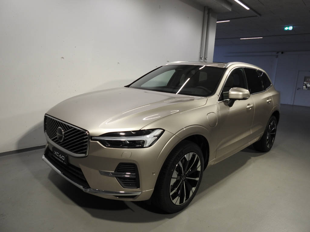 VOLVO XC60 2.0 T6 TE Ultra Bright eAWD