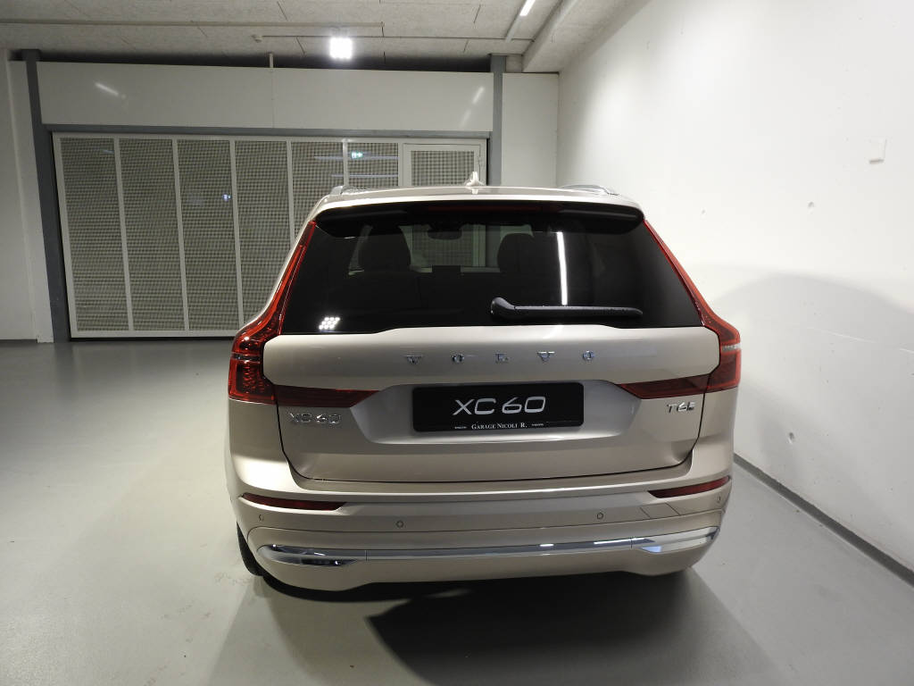 VOLVO XC60 2.0 T6 TE Ultra Bright eAWD-image-4
