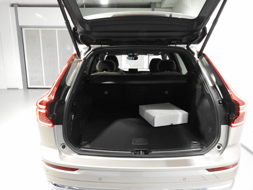 VOLVO XC60 2.0 T6 TE Ultra Bright eAWD-image-5