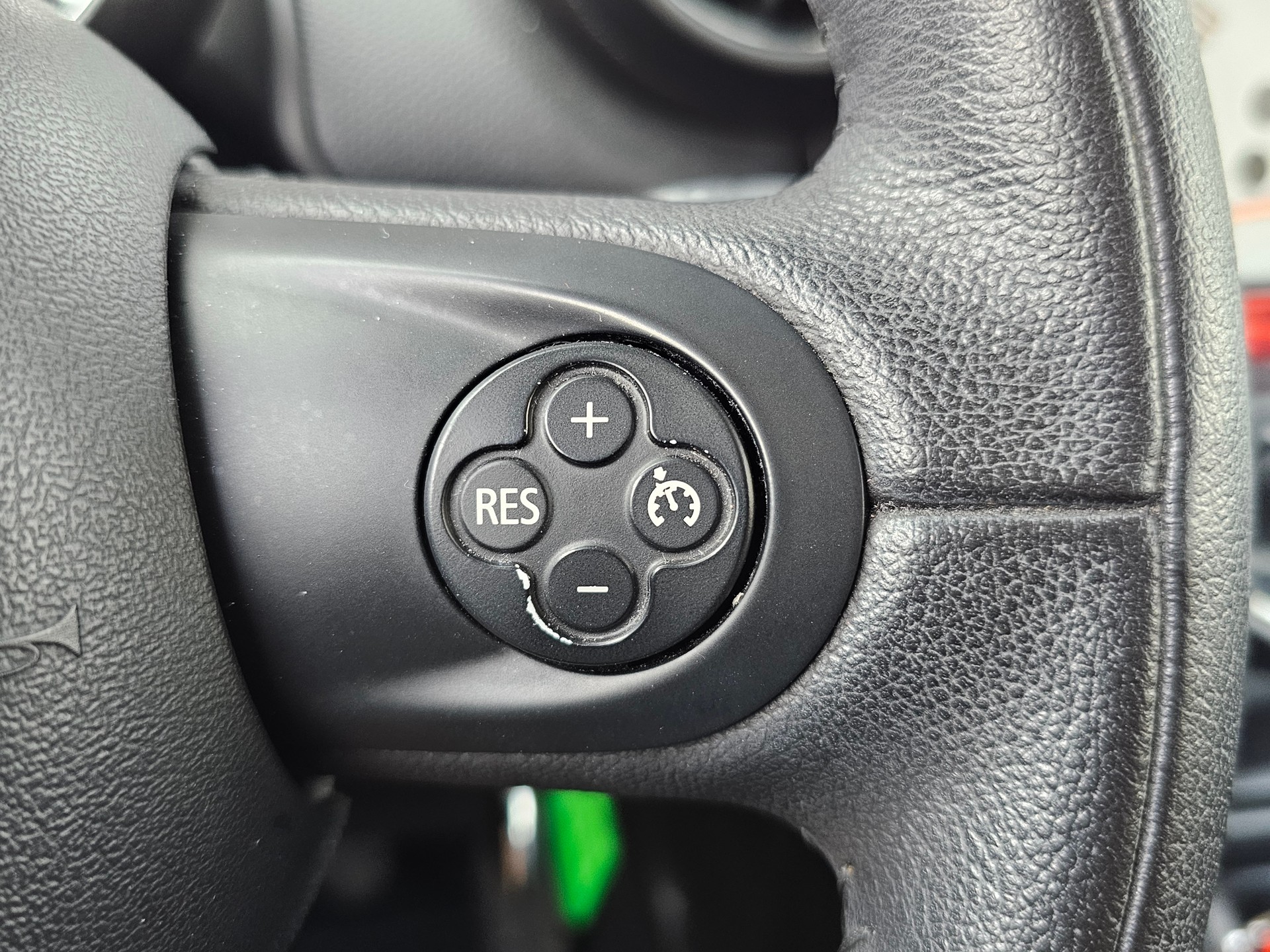 MINI Countryman One D FWD-image-9