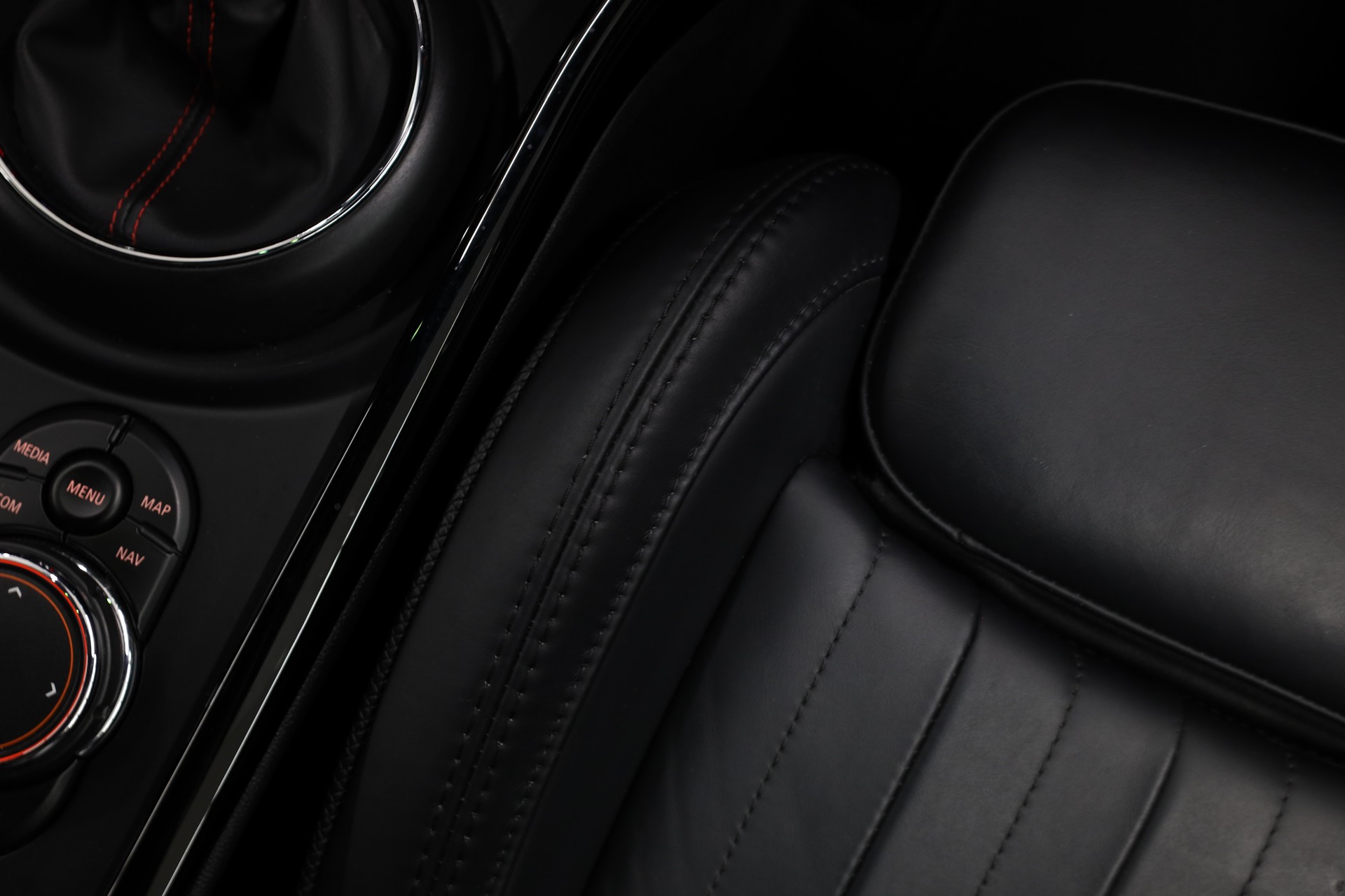 MINI Clubman F54 2.0i John Cooper Works SAG ALL4-image-26