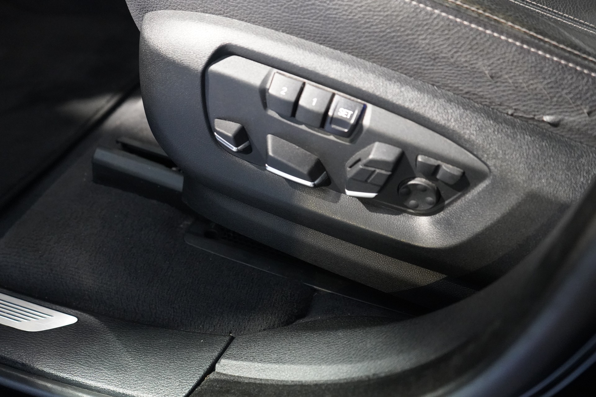 BMW X6 xDrive 40d Steptronic-image-14