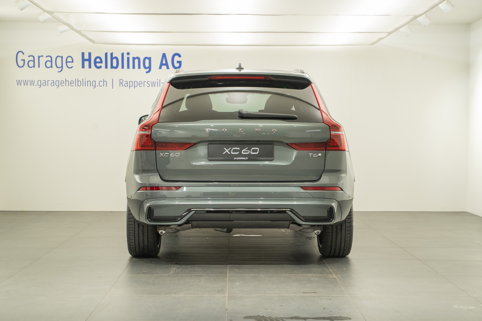 VOLVO XC60 2.0 T6 TE Ultra Dark eAWD-image-3