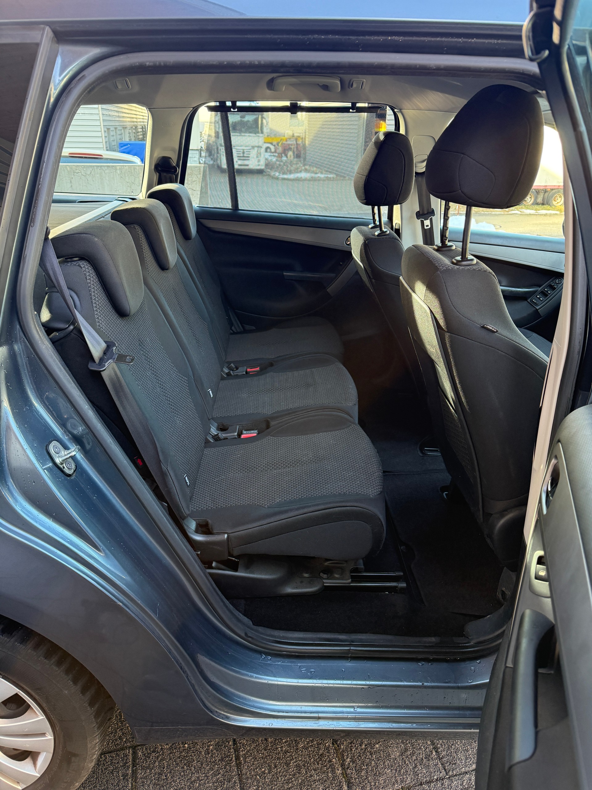 CITROEN Grand C4 Picasso 1.6i 16V Essentiel-image-9