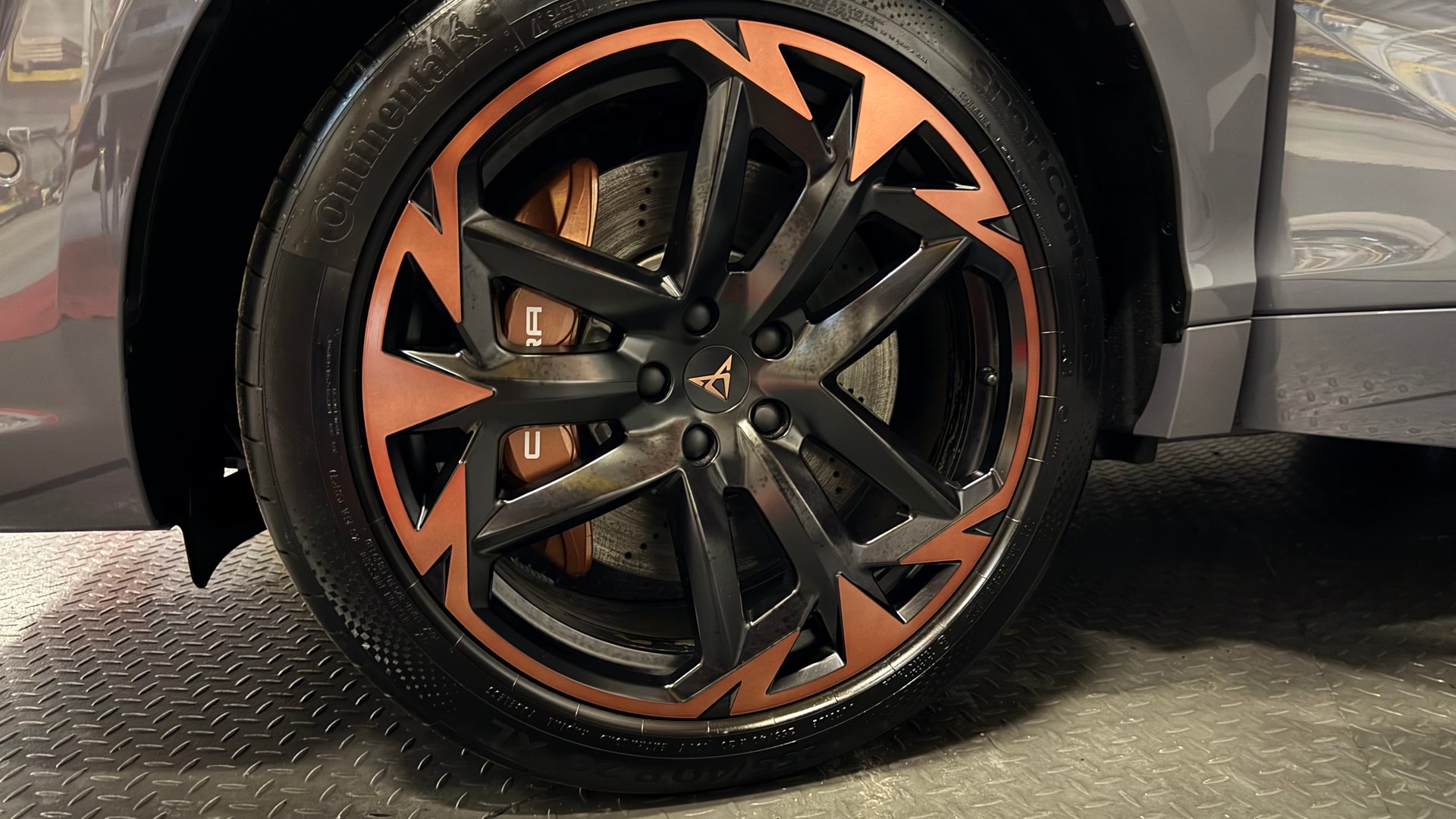 CUPRA Terramar 2.0 TSI DSG 4Drive VZ Sennheiser-image-2