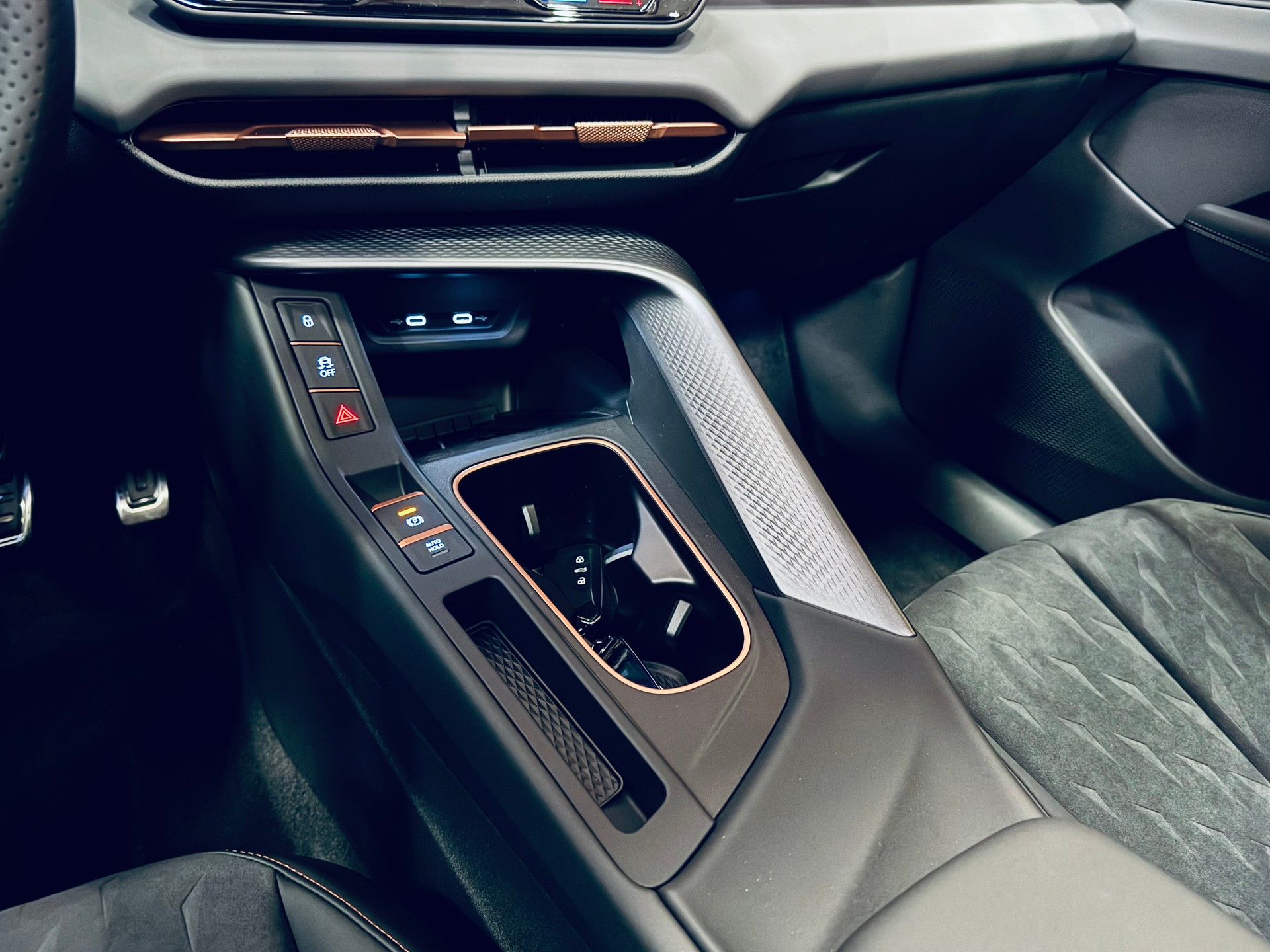 CUPRA Terramar 2.0 TSI DSG 4Drive VZ Sennheiser-image-19