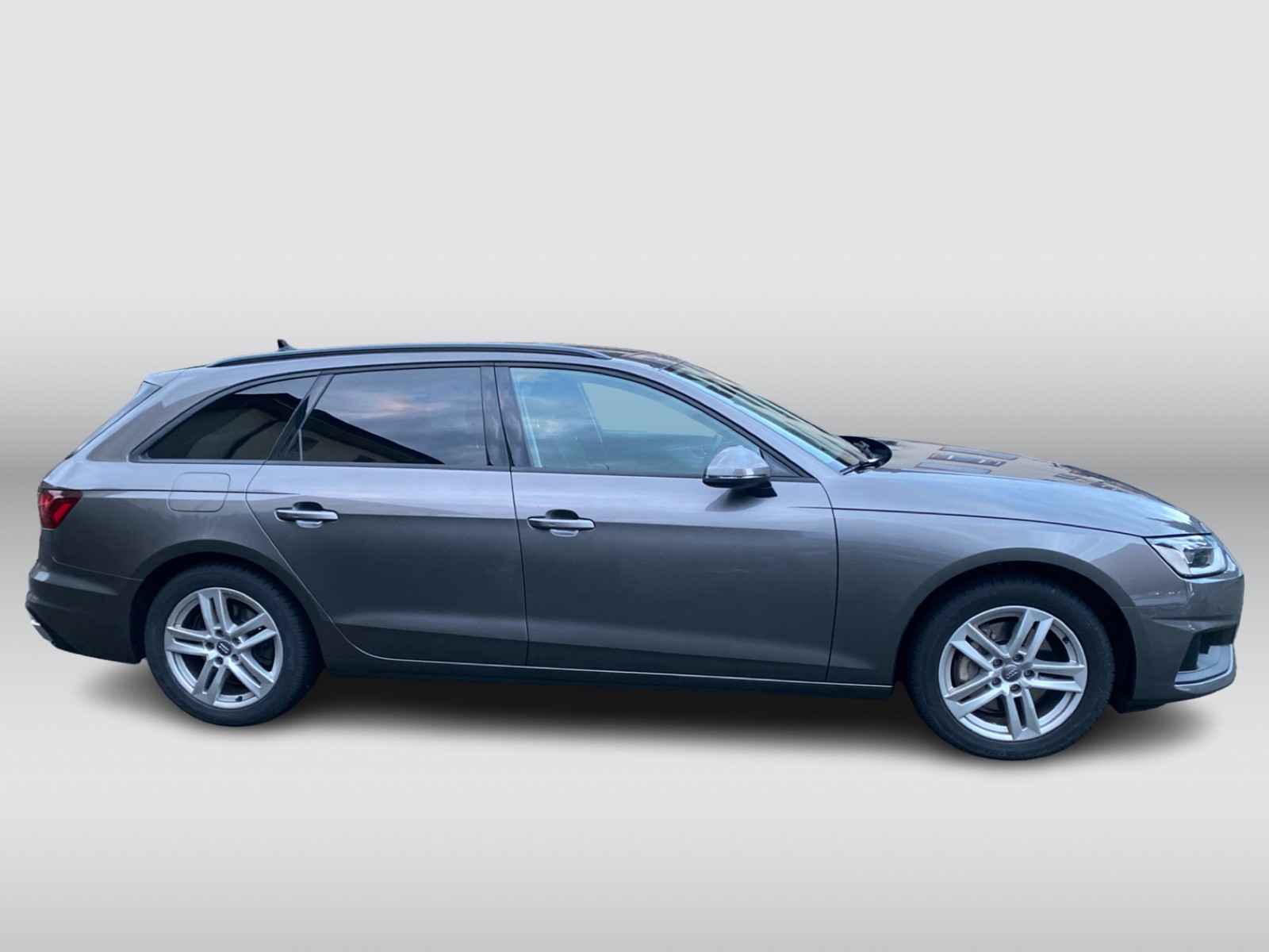AUDI A4 Avant 40 TDI Attraction quattro S-tronic-image-6