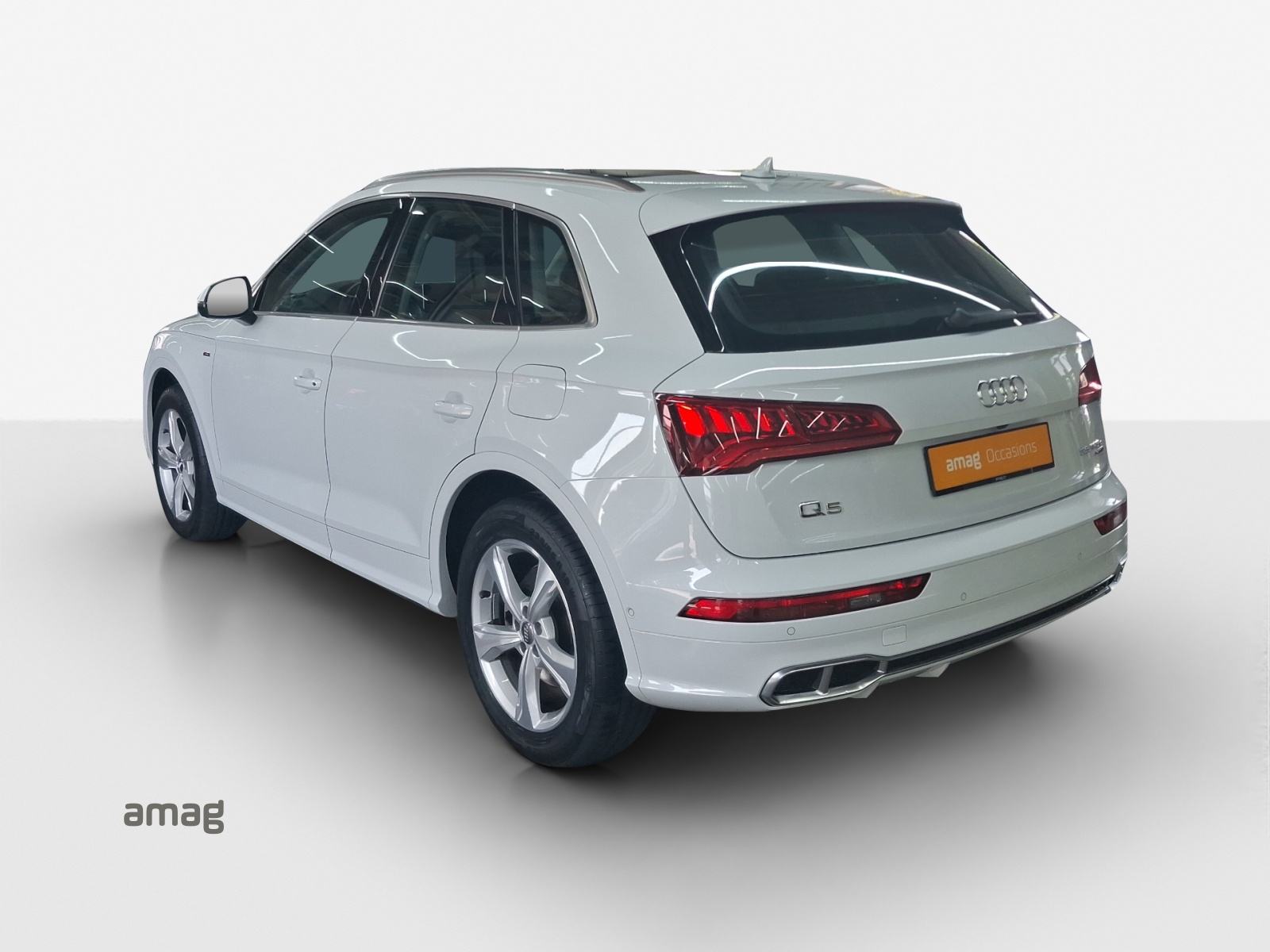 AUDI Q5 55 TFSI e sport quattro-image-5