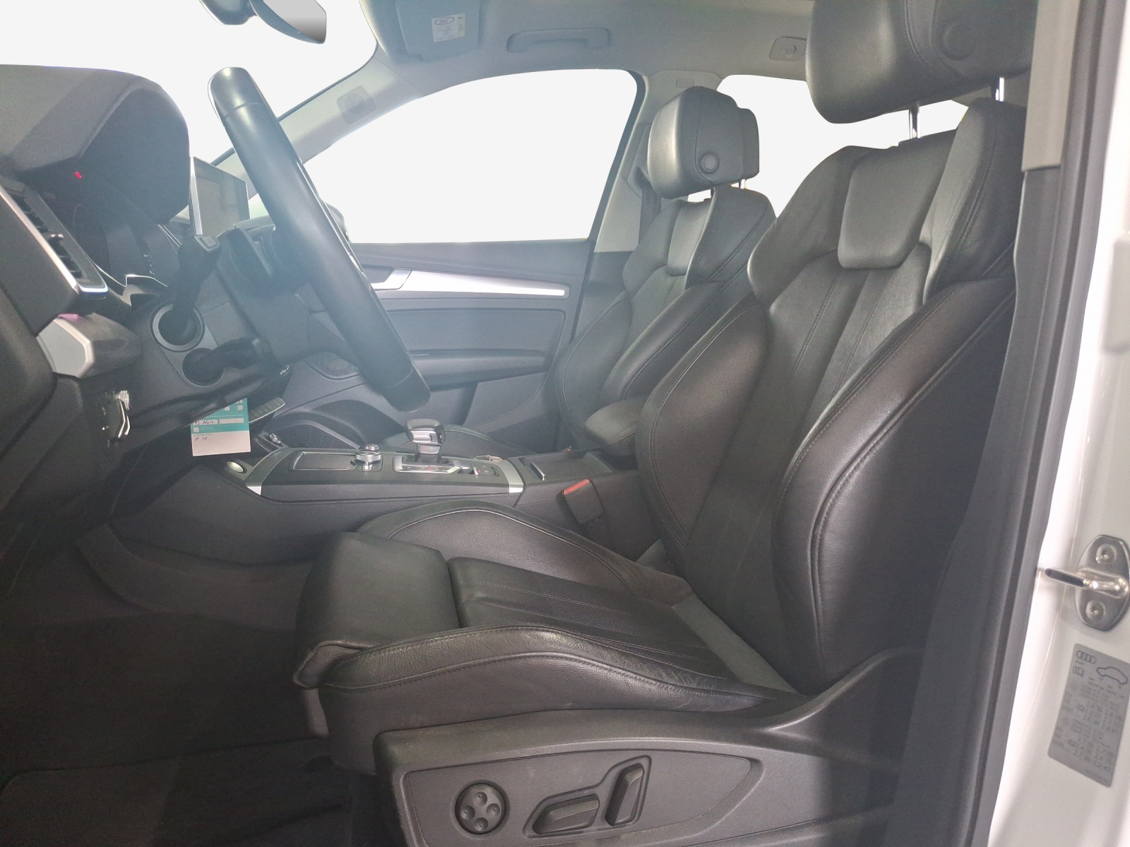 AUDI Q5 55 TFSI e sport quattro-image-3