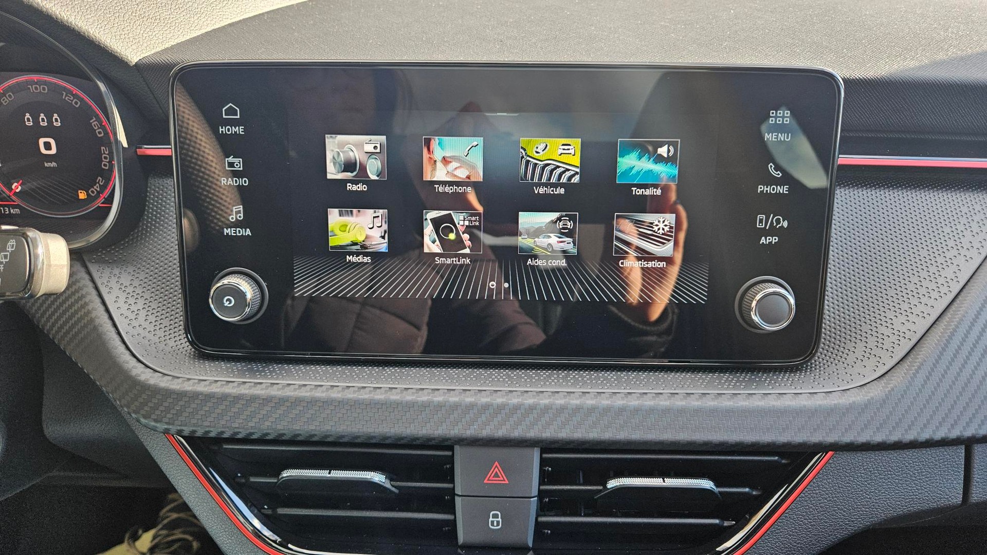 SKODA Kamiq 1.5 TSI Monte Carlo DSG-image-11