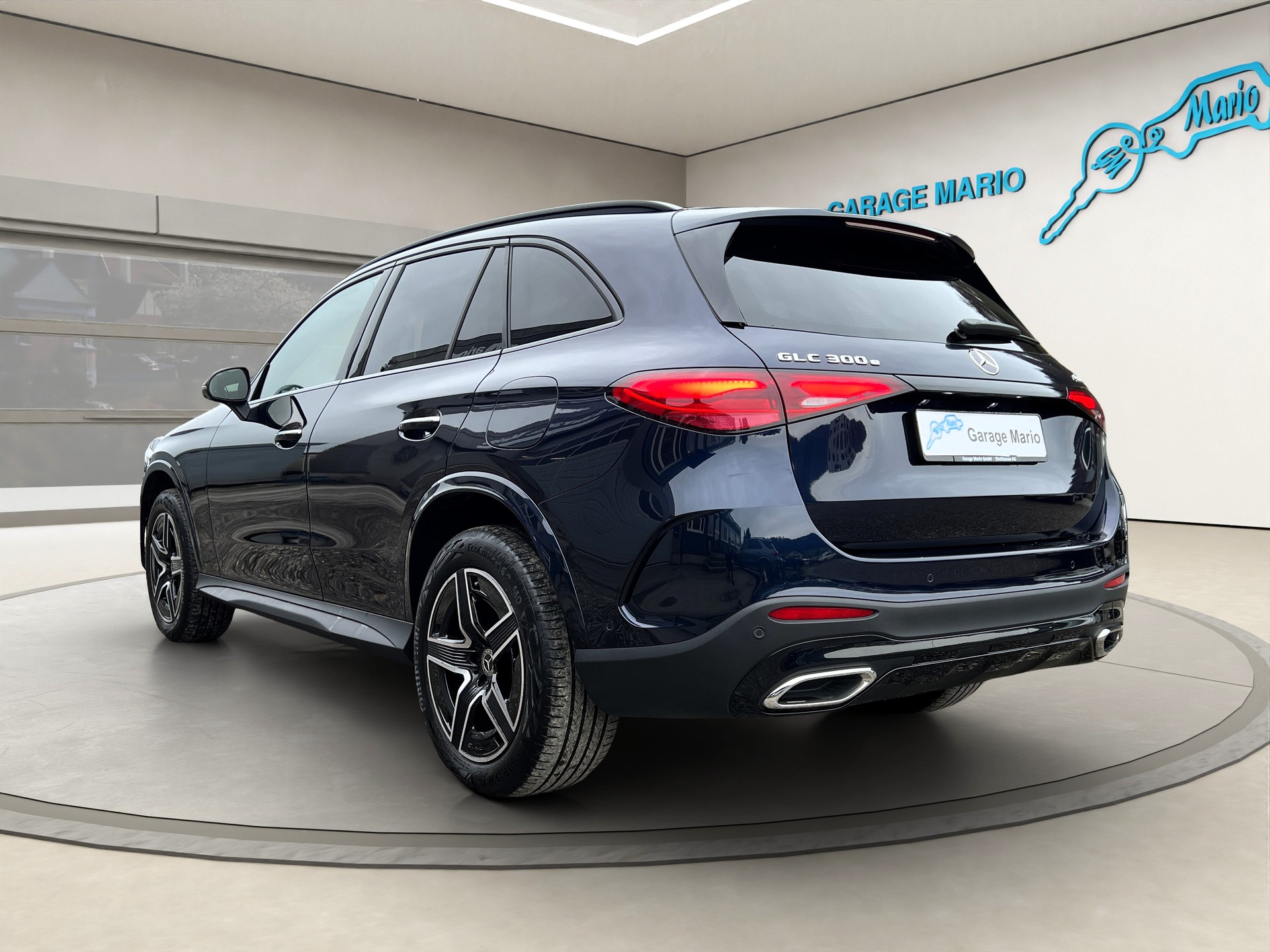 MERCEDES-BENZ GLC 300 e * AMG LINE * 4Matic 9G-Tronic-image-6