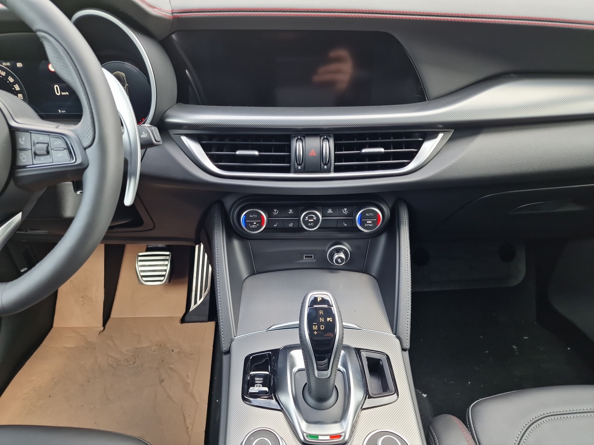 ALFA ROMEO STELVIO 2.0 Q4 280cv Tributo Italiano-image-10