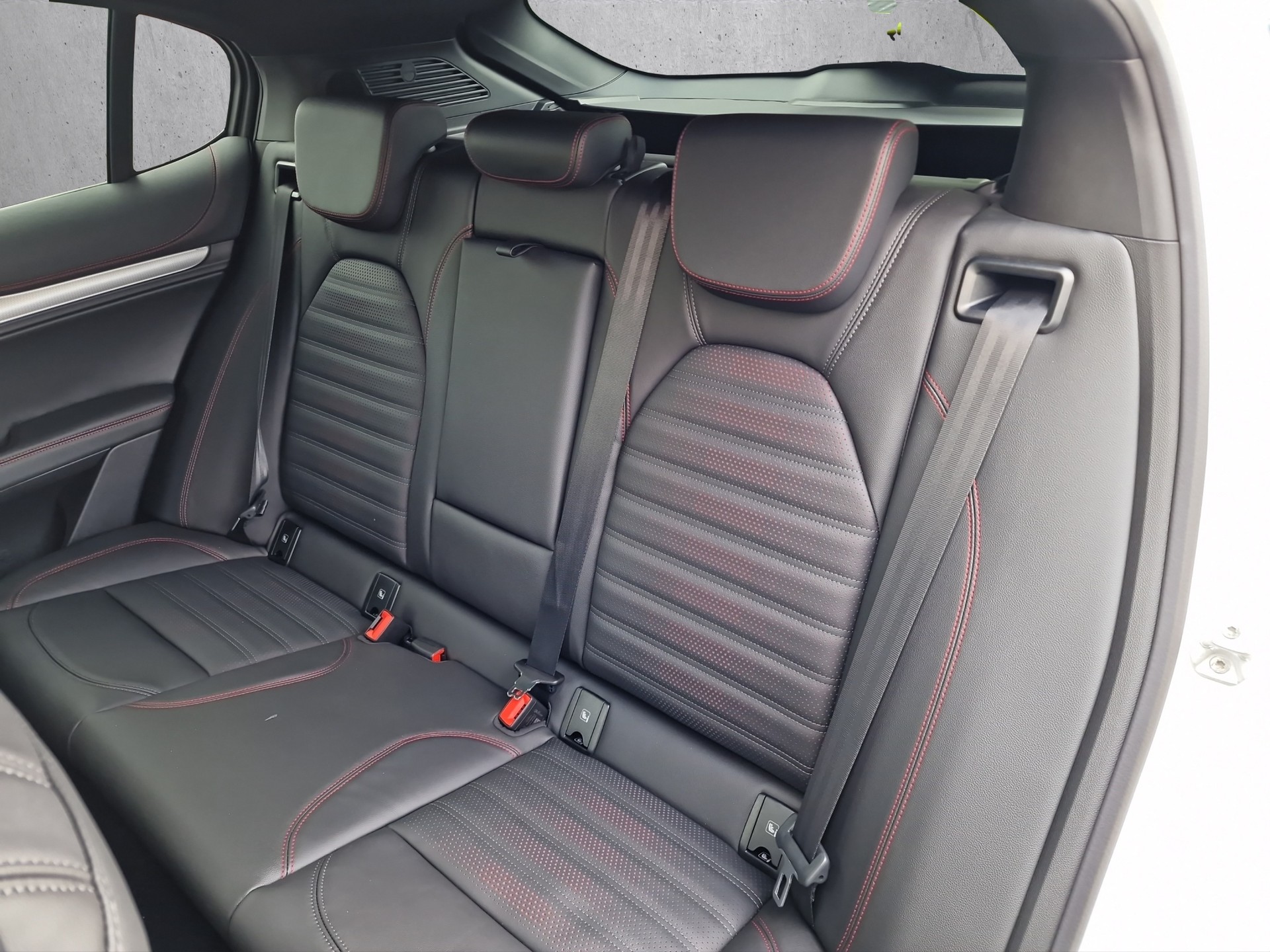 ALFA ROMEO STELVIO 2.0 Q4 280cv Tributo Italiano-image-12