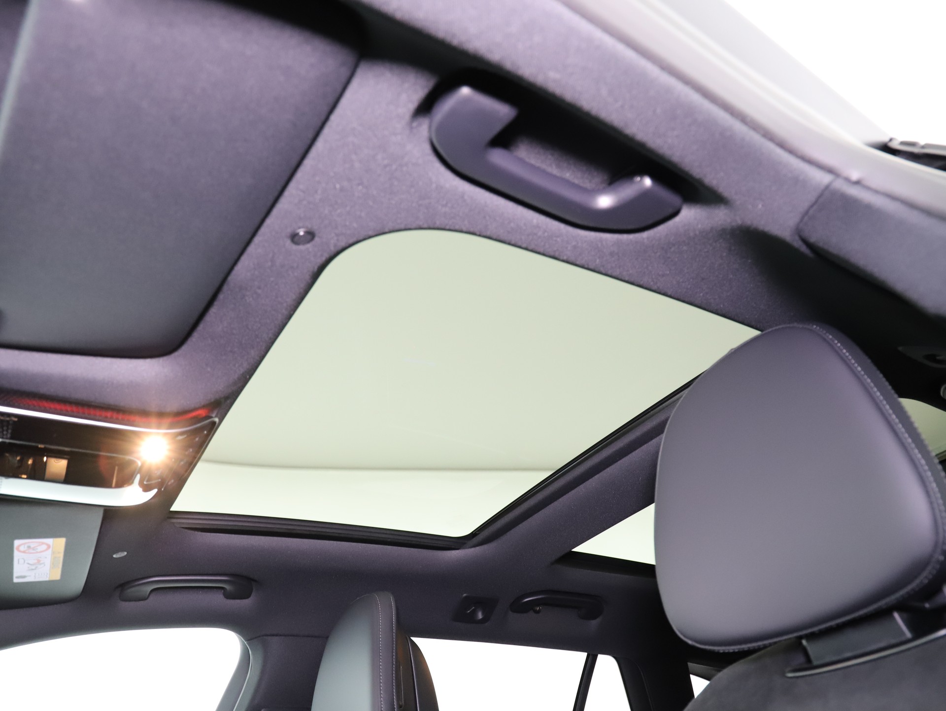 MERCEDES-BENZ C 220 d T 4 Matic-image-12