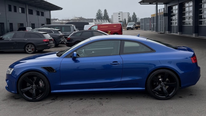 AUDI 4.2 V8-image-1