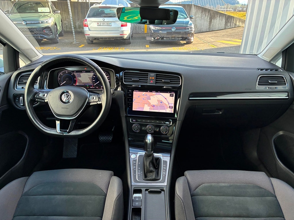 VW Golf Variant 2.0 TDI Highline 4Motion DSG-image-7