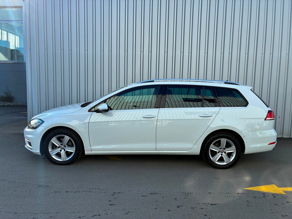 VW Golf Variant 2.0 TDI Highline 4Motion DSG-image-2