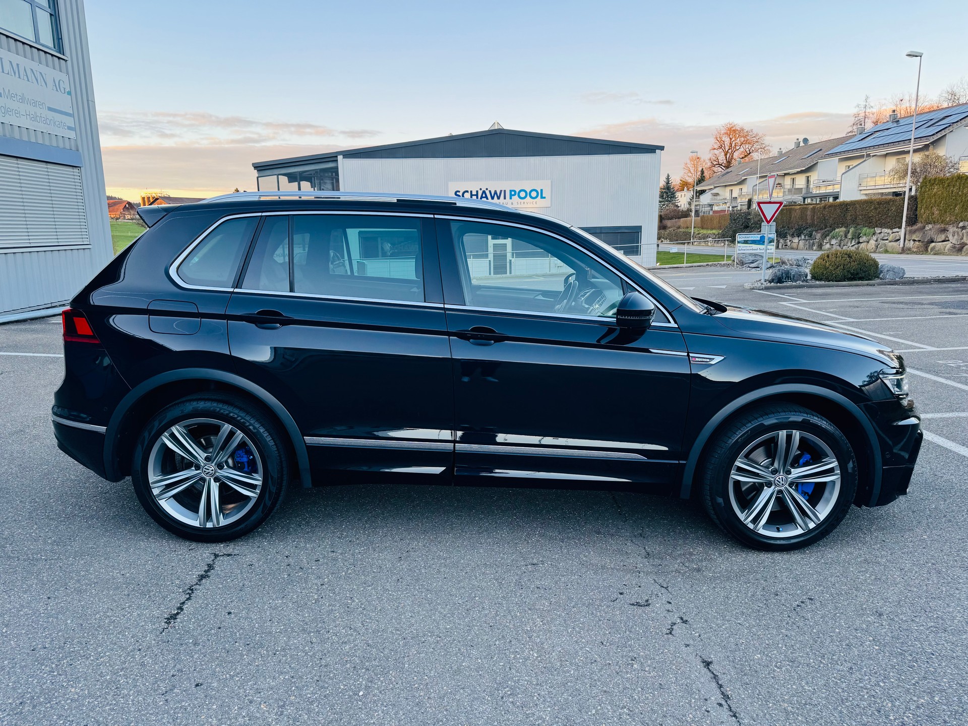 VW Tiguan 2.0TSI Highline 4Motion DSG R-line-image-6