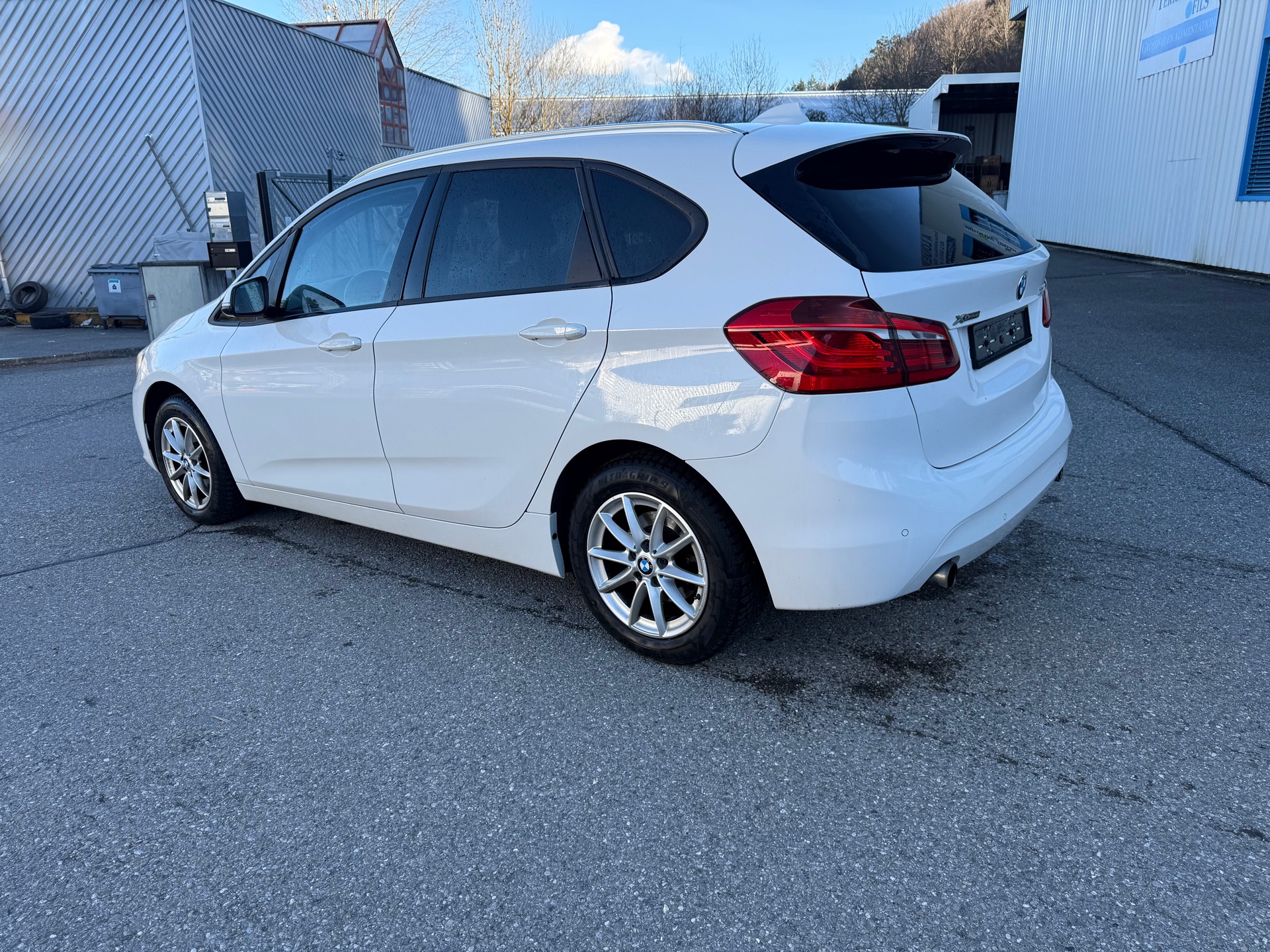BMW 220d xDrive Active Tourer M Sport Steptronic-image-5