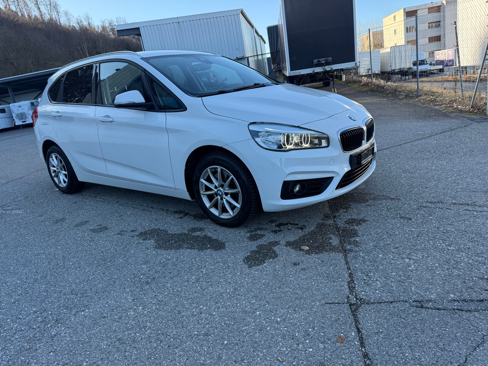BMW 220d xDrive Active Tourer M Sport Steptronic-image-2